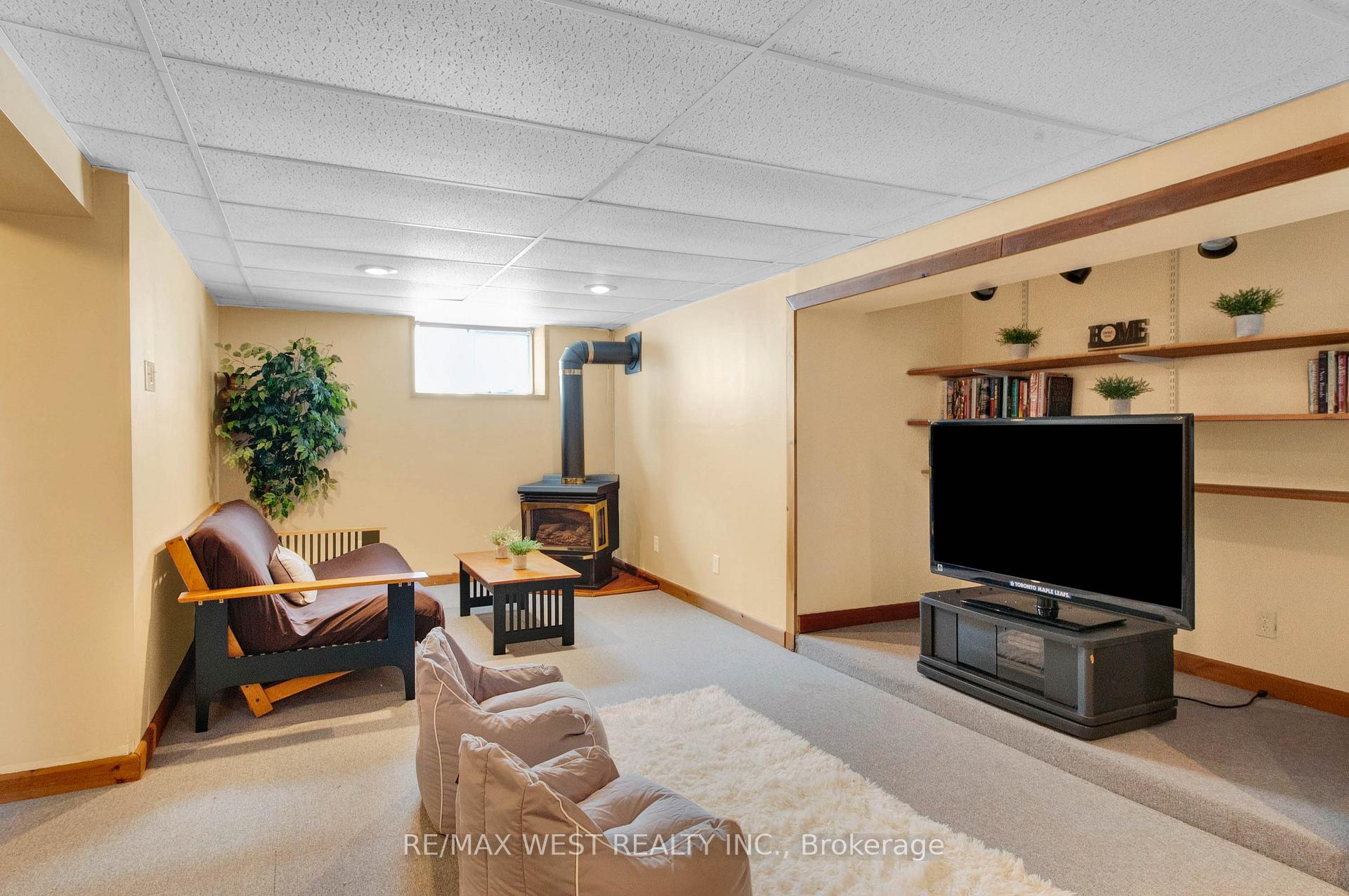 Photo 12 of 15 Millwood Road, Erin — HOMEH