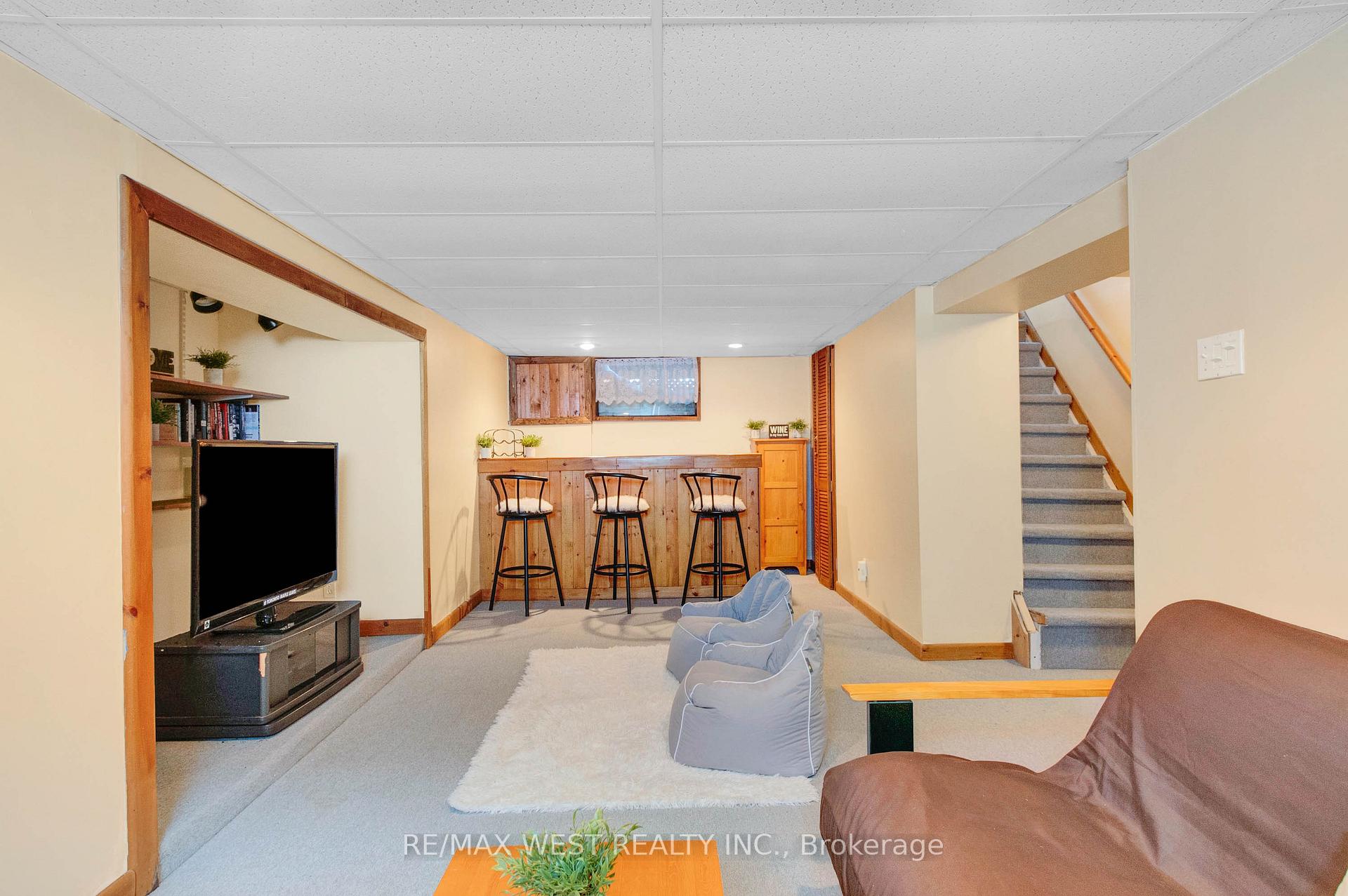 Photo 13 of 15 Millwood Road, Erin — HOMEH