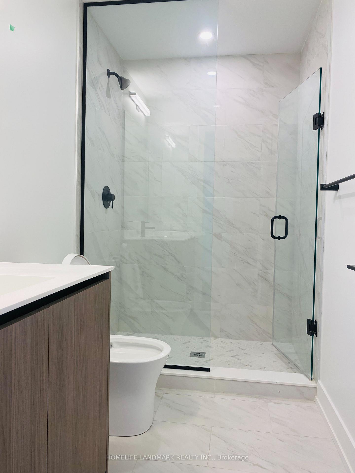 Photo 8 of 60 Lou Parsons Way, Mississauga, Port Credit — HOMEH