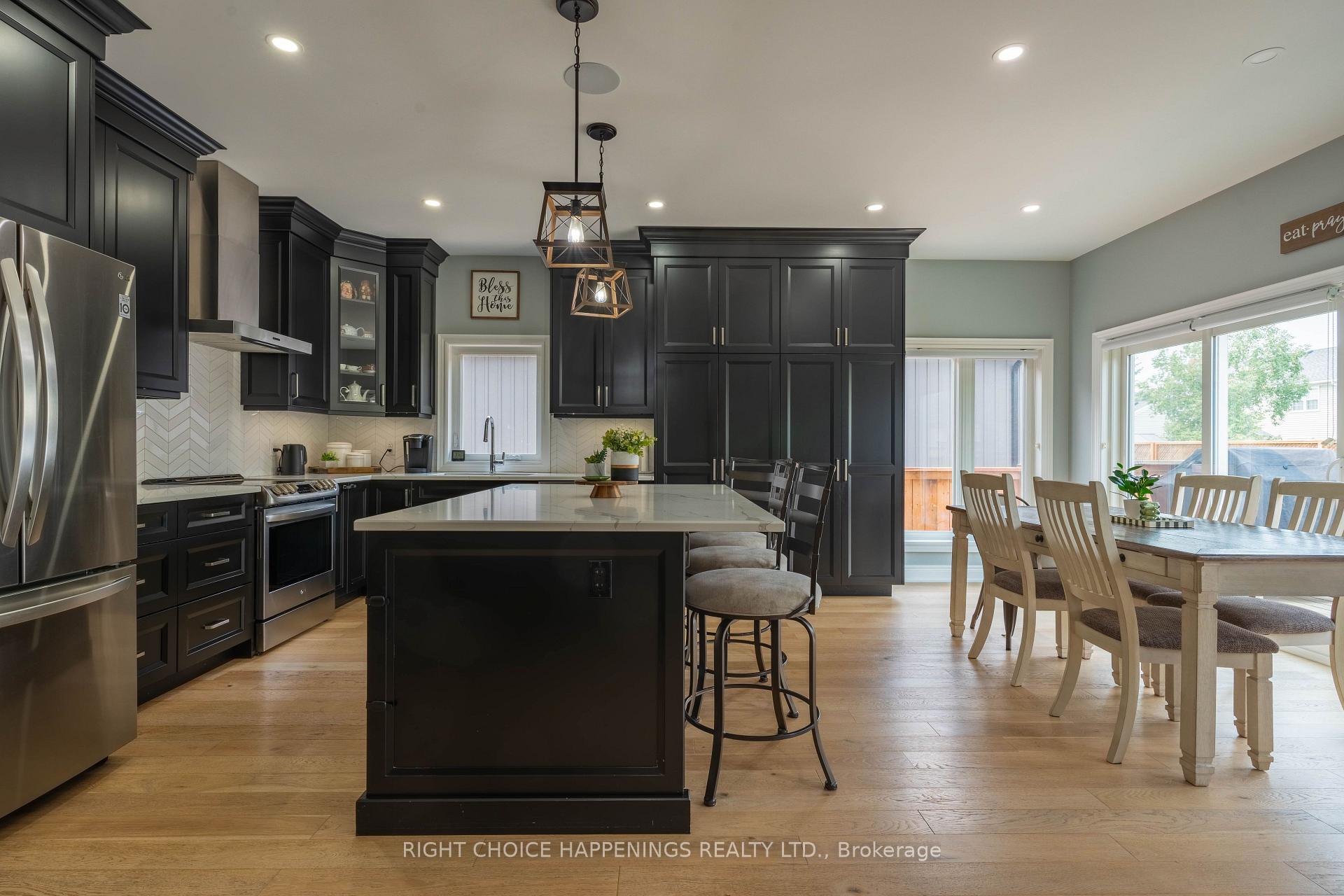 Photo 7 of 28 Harvard Court, Welland, Dain City — HOMEH