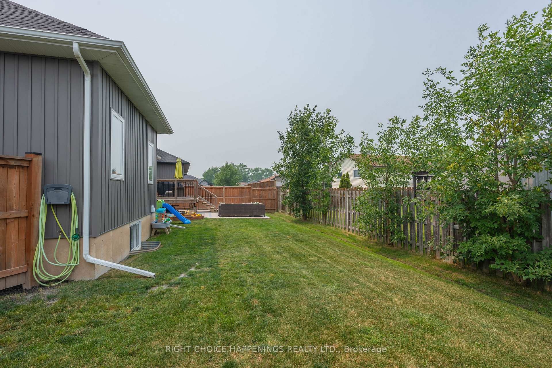 Photo 27 of 28 Harvard Court, Welland, Dain City — HOMEH