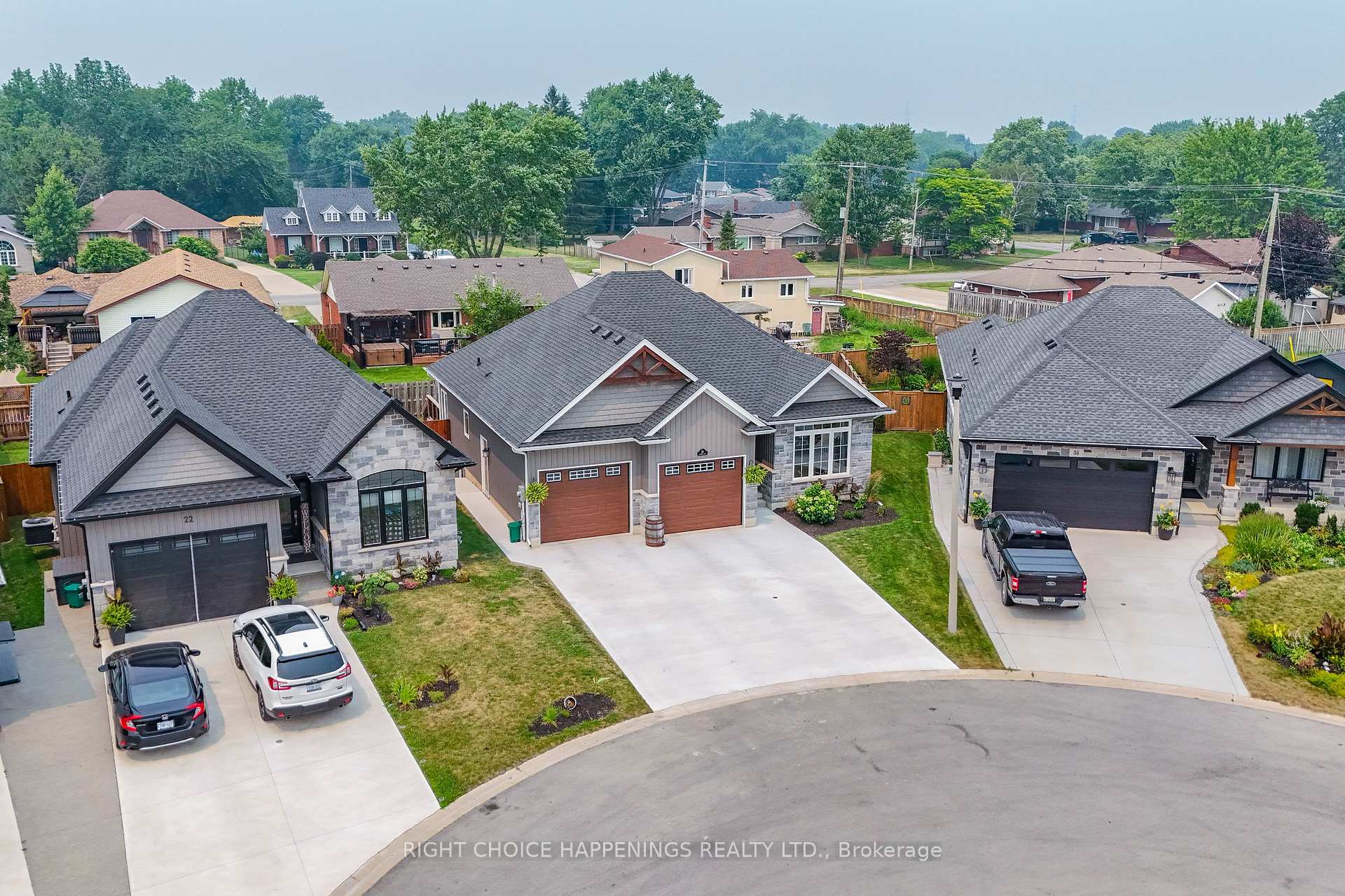 Photo 31 of 28 Harvard Court, Welland, Dain City — HOMEH
