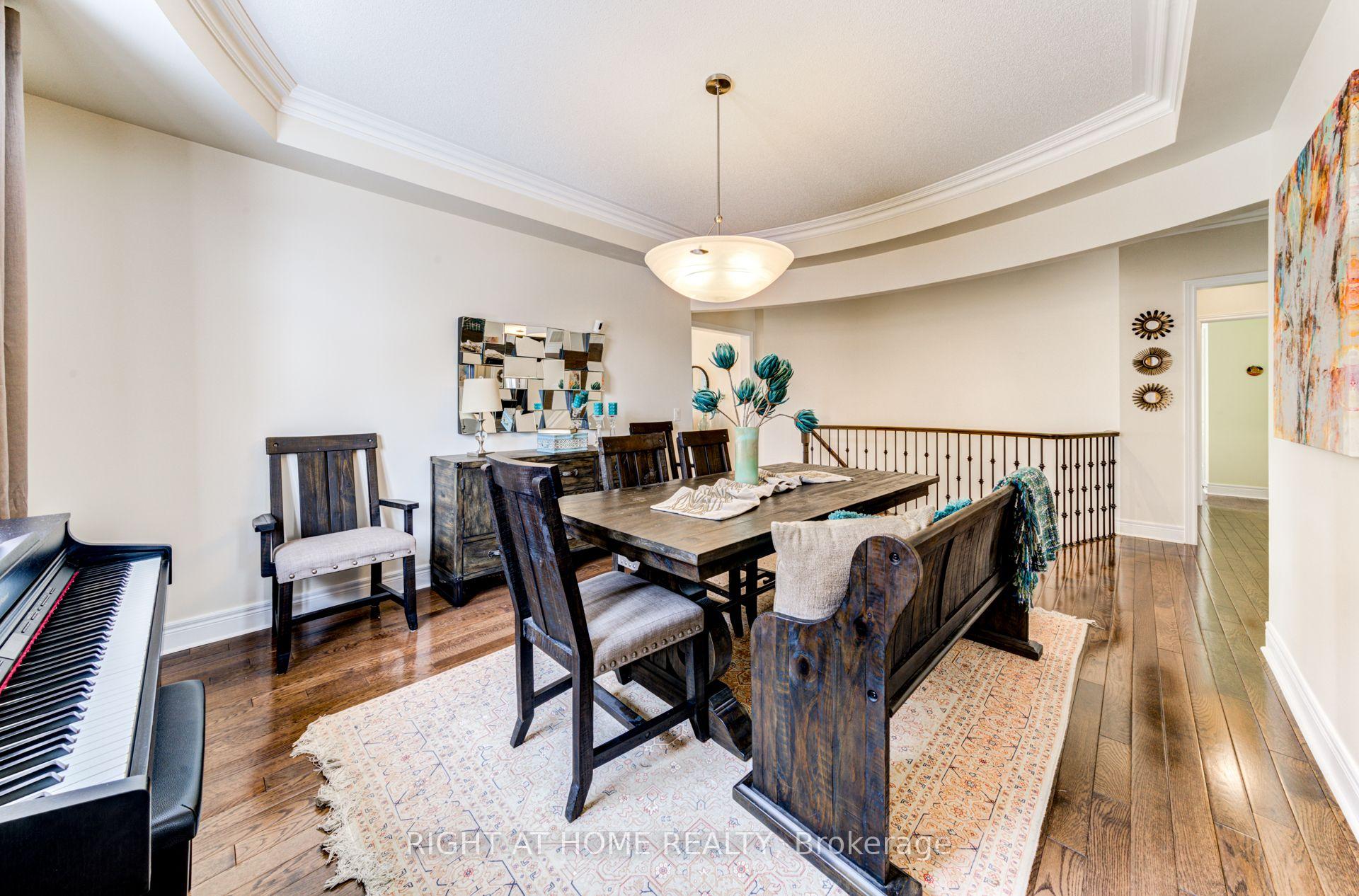 Photo 9 of 74 Royal Park Boulevard, Barrie, Bayshore — HOMEH