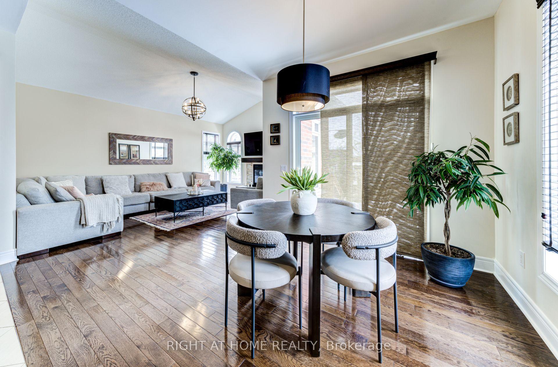 Photo 14 of 74 Royal Park Boulevard, Barrie, Bayshore — HOMEH