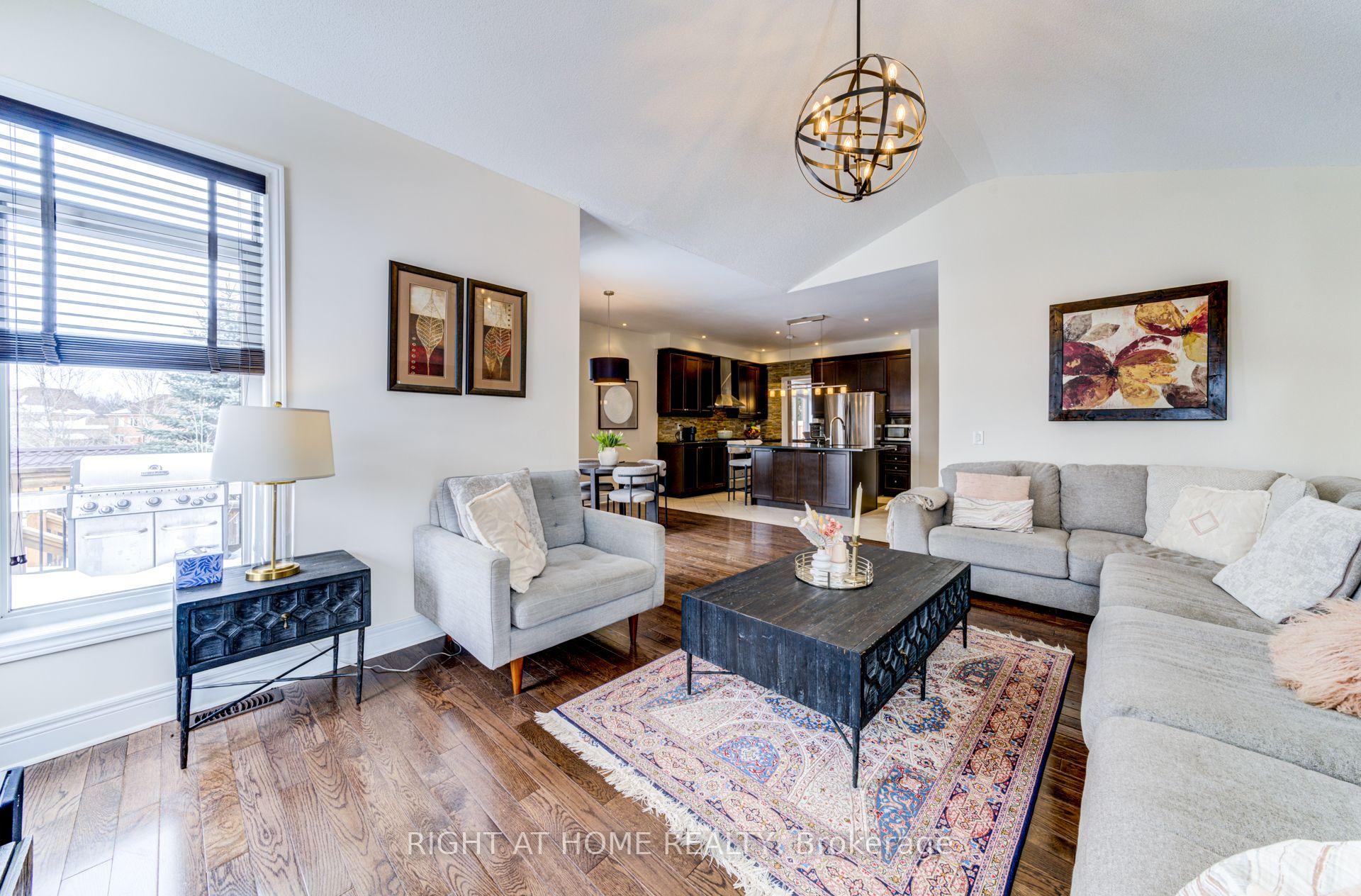 Photo 16 of 74 Royal Park Boulevard, Barrie, Bayshore — HOMEH