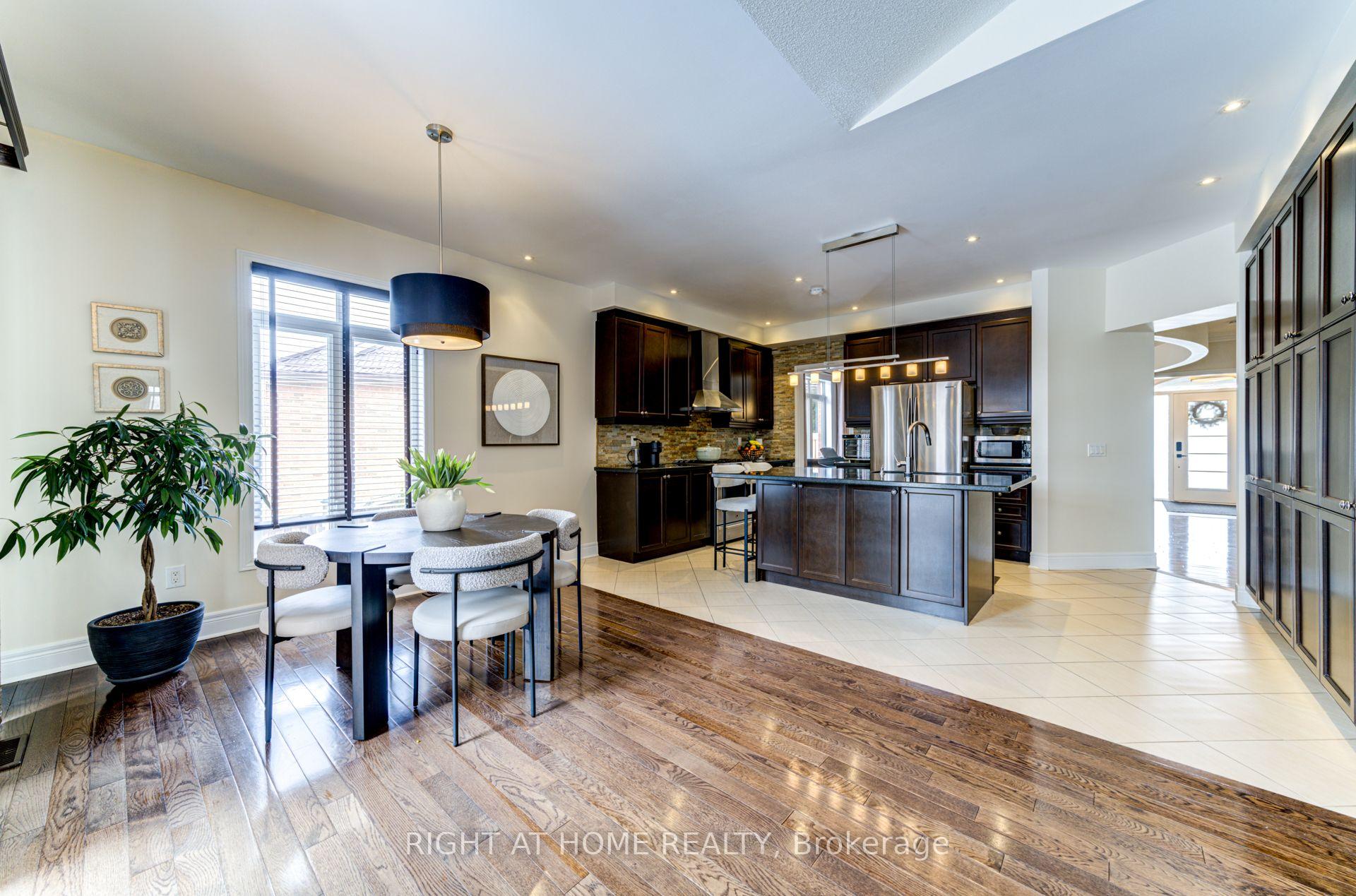 Photo 17 of 74 Royal Park Boulevard, Barrie, Bayshore — HOMEH