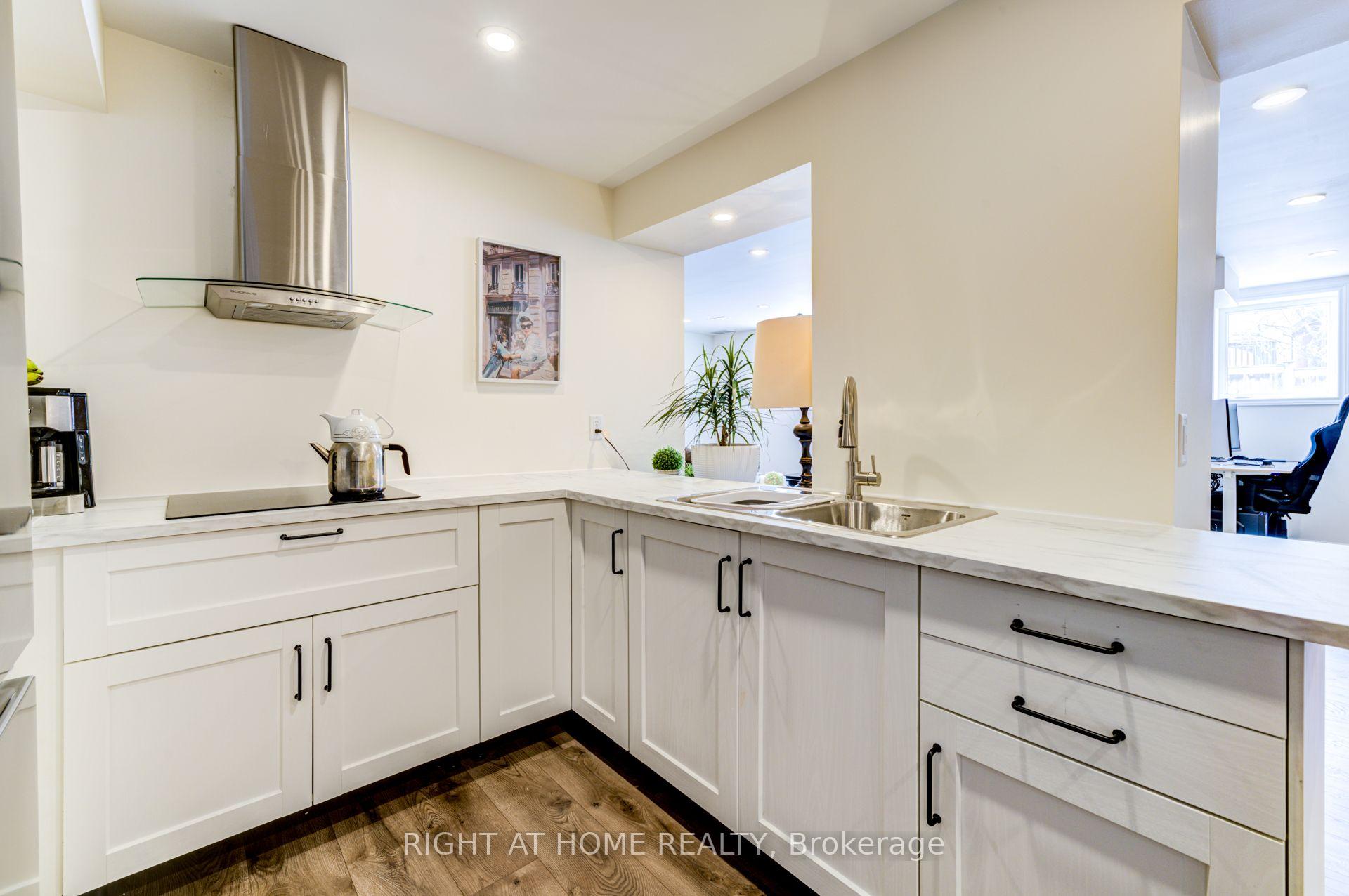 Photo 25 of 74 Royal Park Boulevard, Barrie, Bayshore — HOMEH
