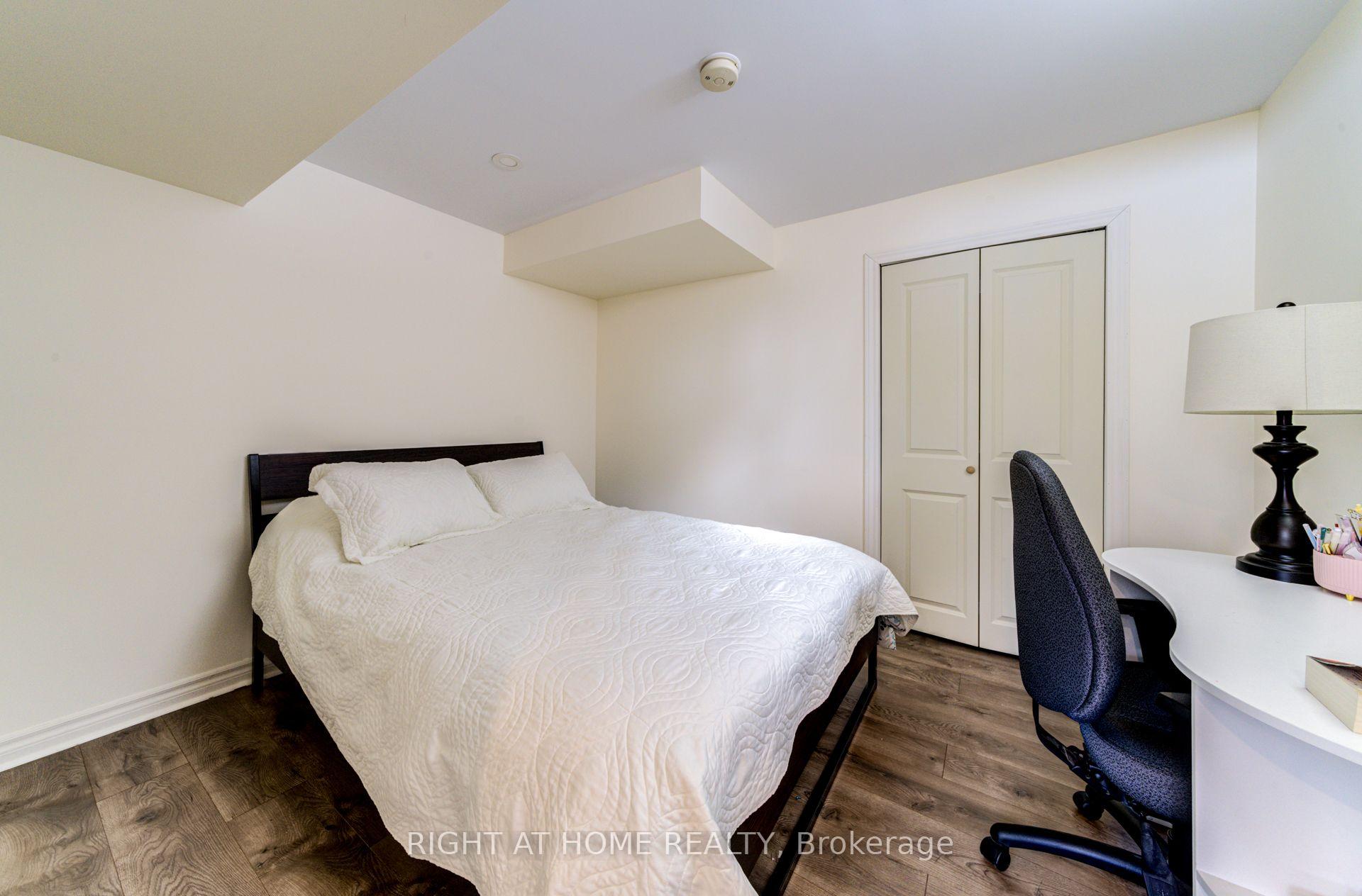 Photo 30 of 74 Royal Park Boulevard, Barrie, Bayshore — HOMEH
