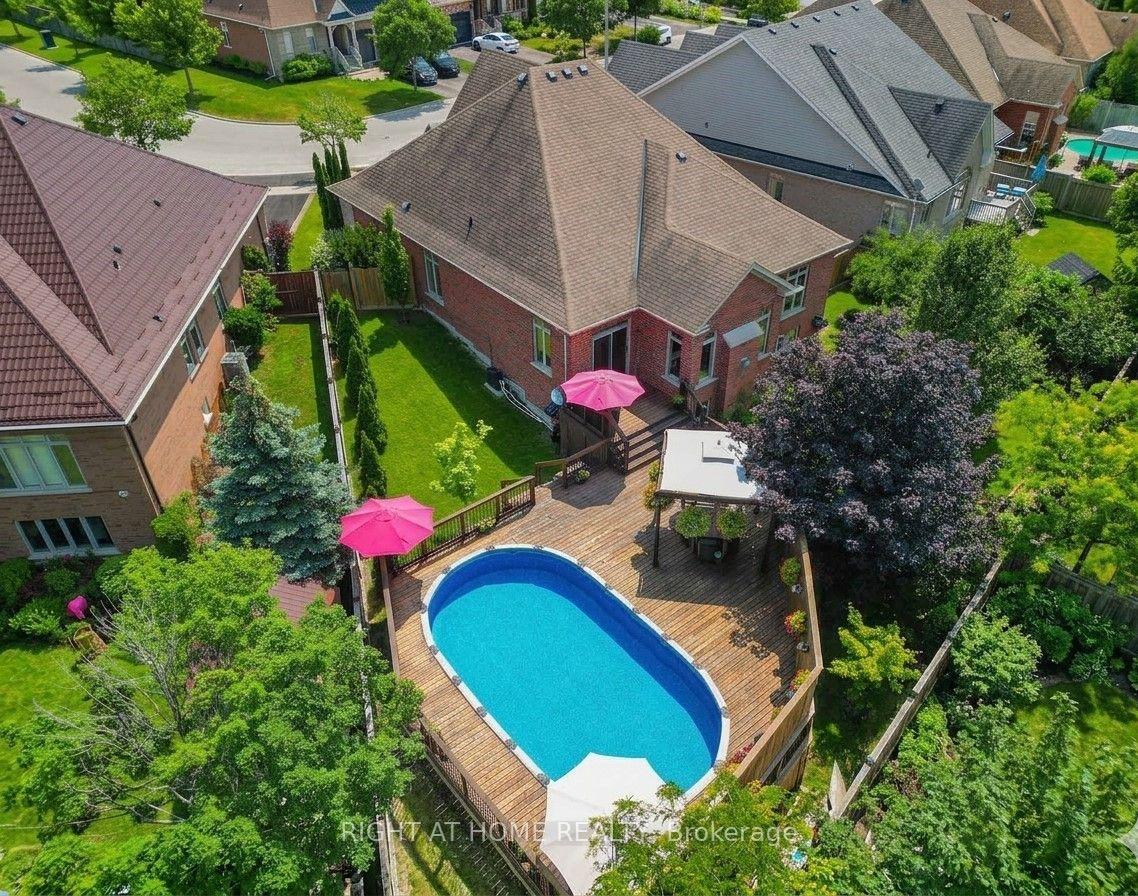 Photo 32 of 74 Royal Park Boulevard, Barrie, Bayshore — HOMEH