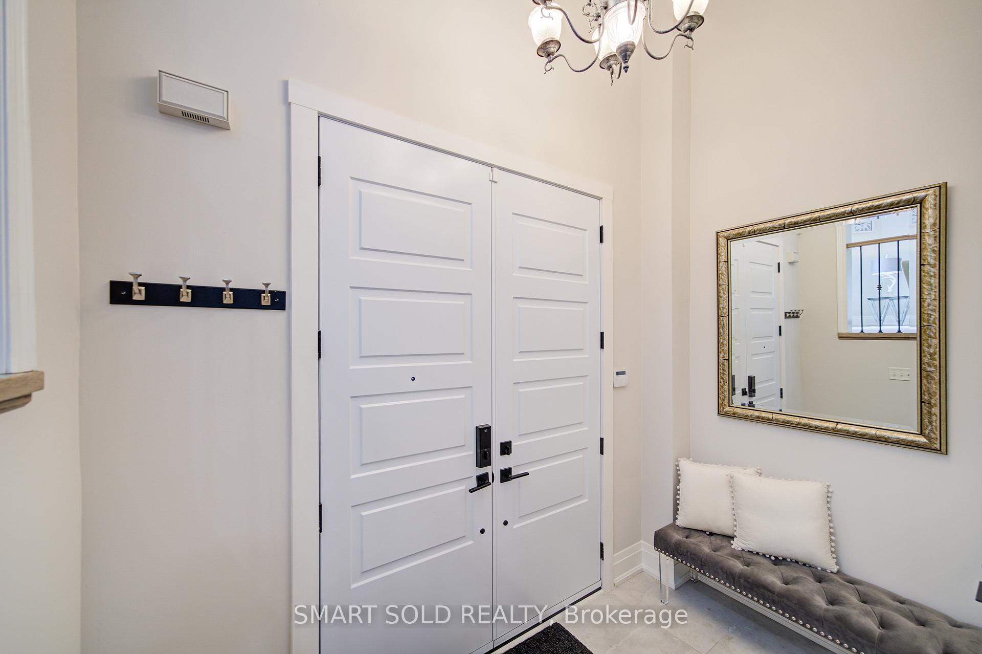 Photo 6 of 122 Mistysugar Trail, Vaughan, Patterson — HOMEH