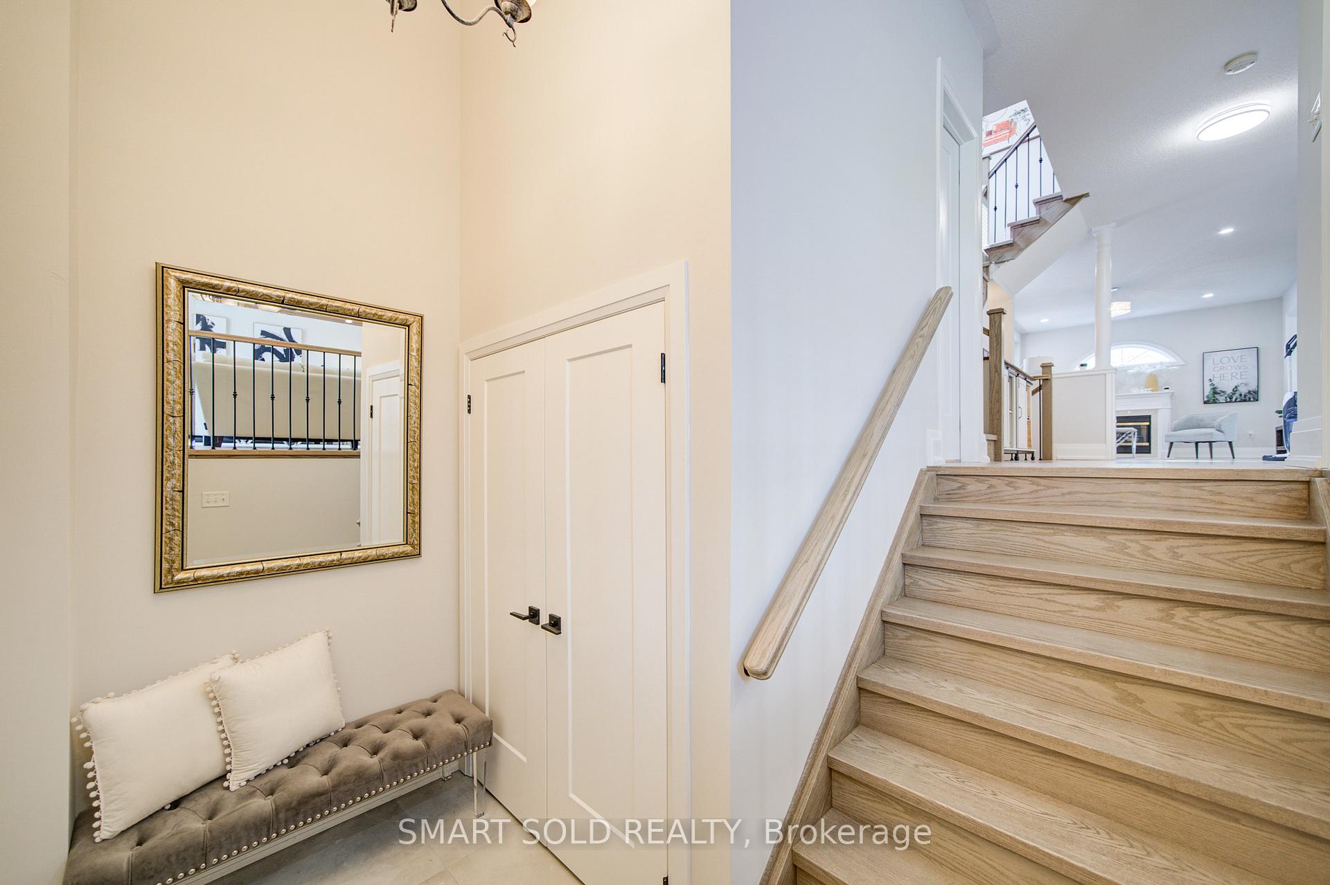 Photo 7 of 122 Mistysugar Trail, Vaughan, Patterson — HOMEH