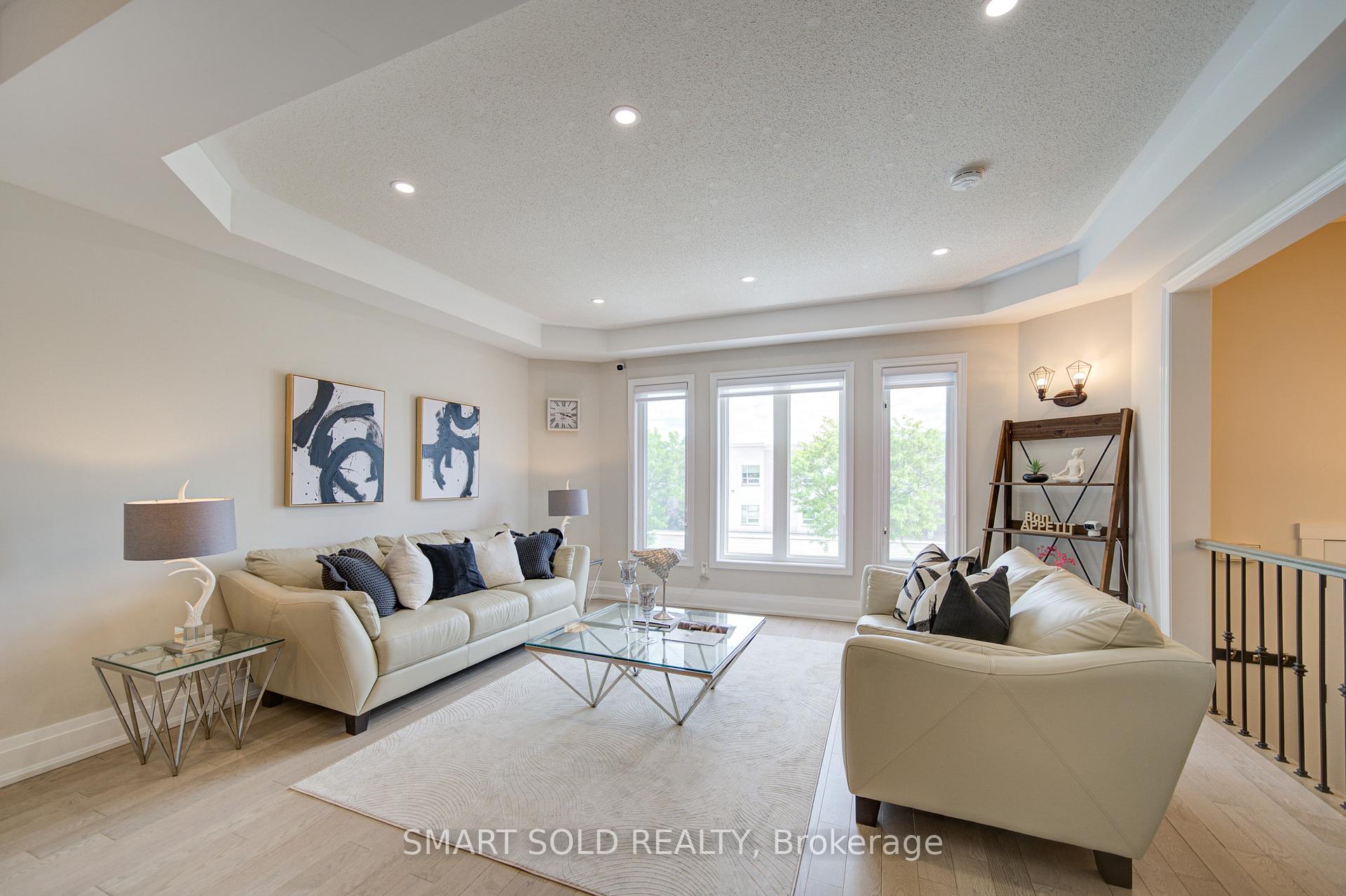 Photo 8 of 122 Mistysugar Trail, Vaughan, Patterson — HOMEH