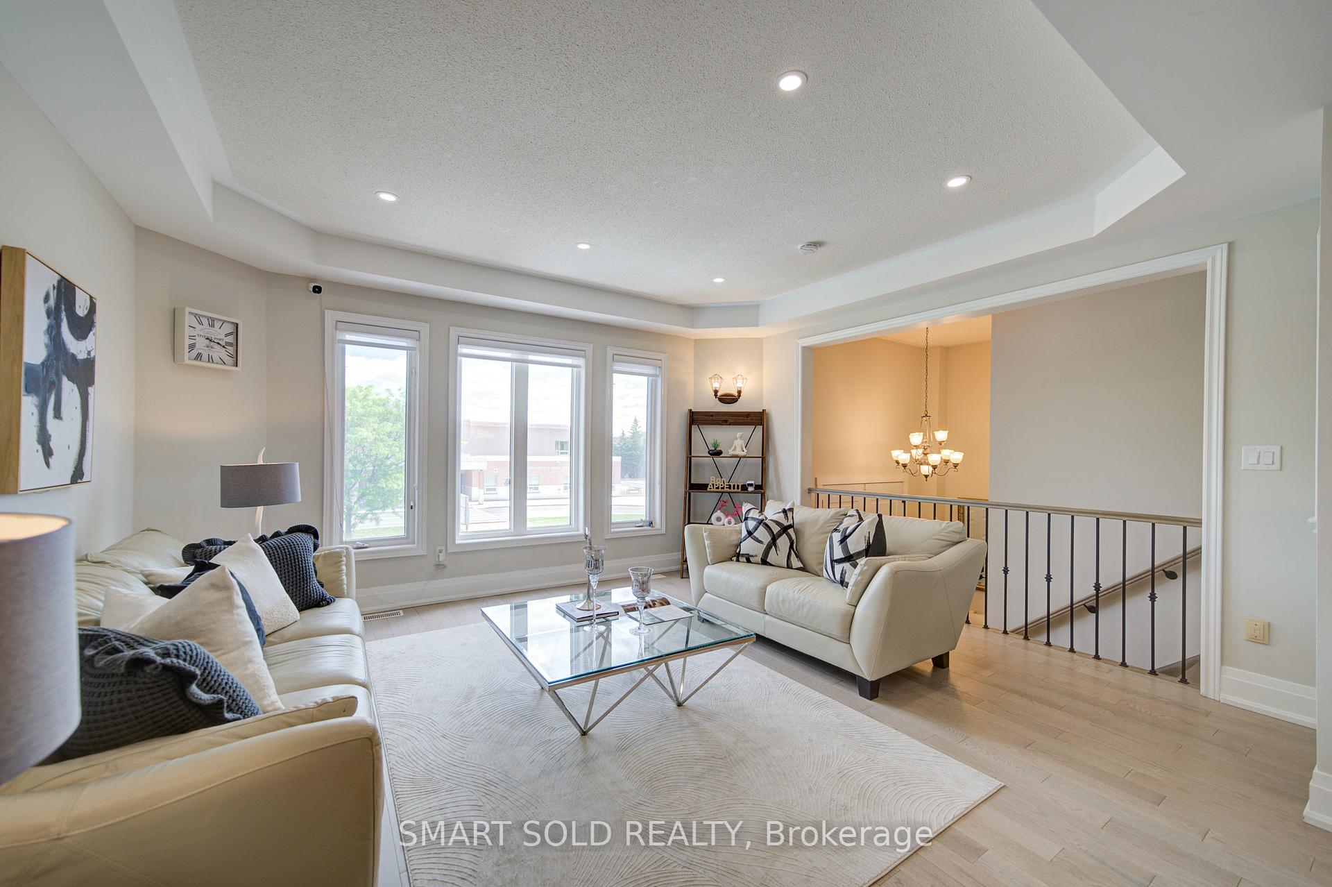 Photo 9 of 122 Mistysugar Trail, Vaughan, Patterson — HOMEH