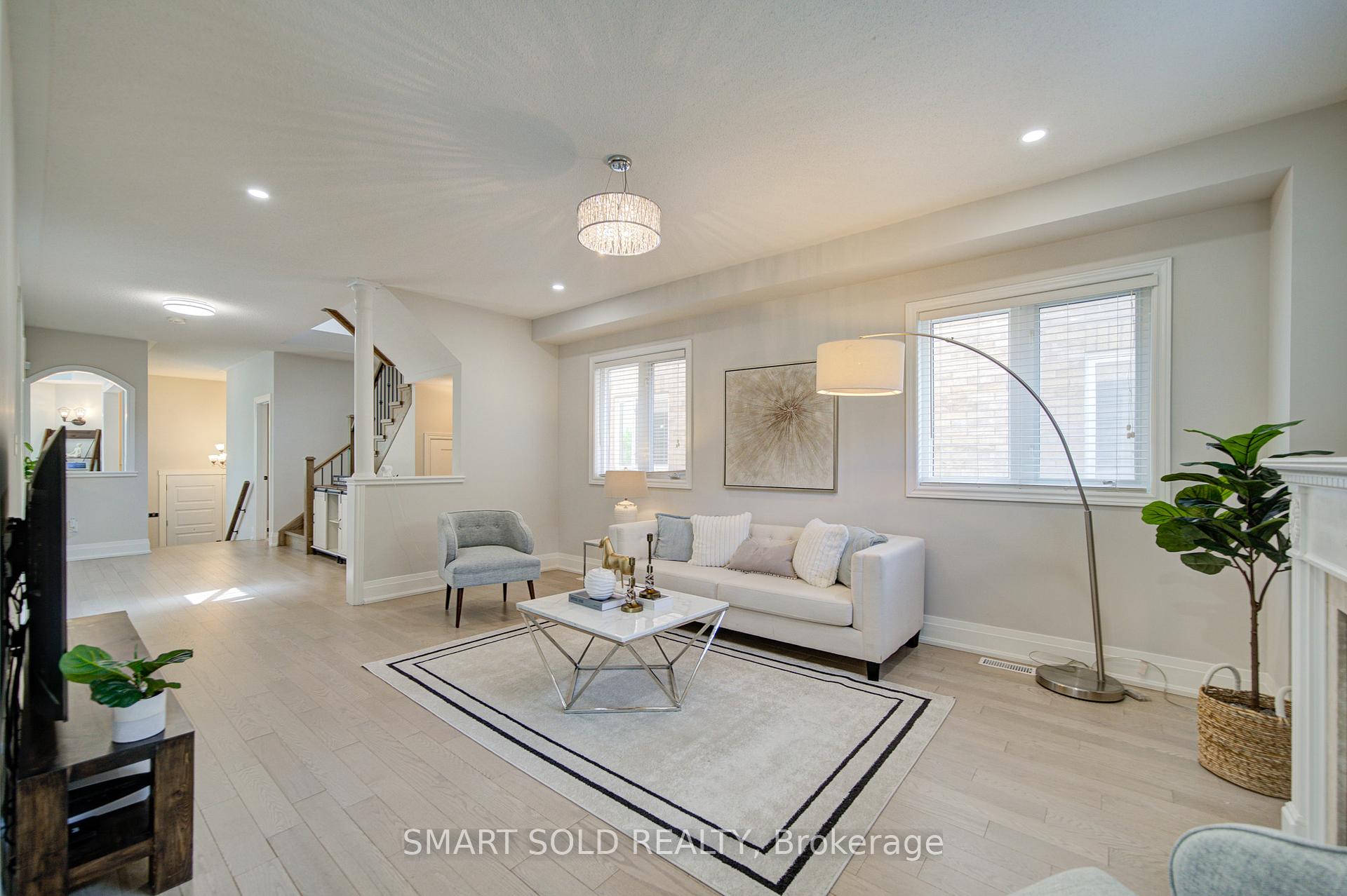 Photo 17 of 122 Mistysugar Trail, Vaughan, Patterson — HOMEH