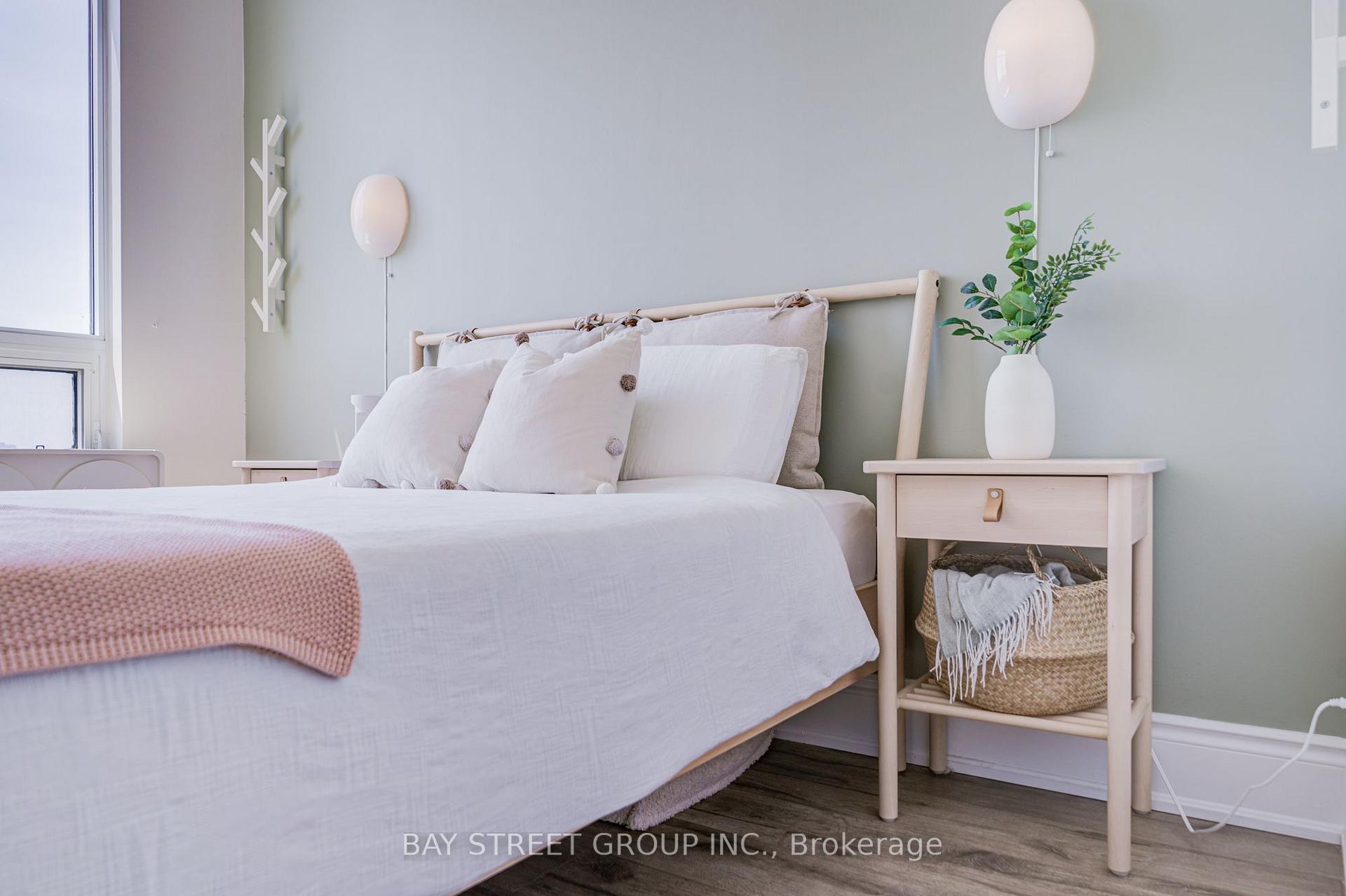 Photo 32 of Unit Uph 11, 60 South Town Centre Boulevard, Markham, Unionville — HOMEH