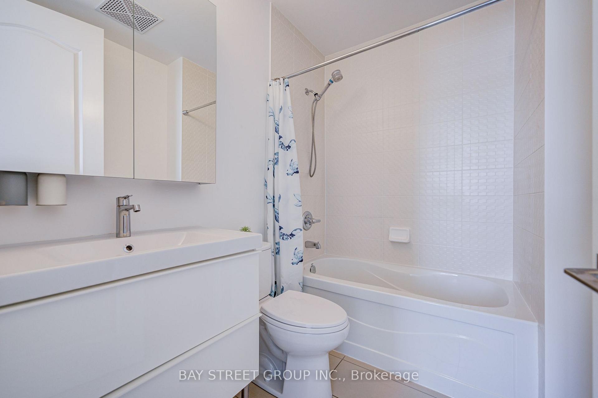 Photo 33 of Unit Uph 11, 60 South Town Centre Boulevard, Markham, Unionville — HOMEH