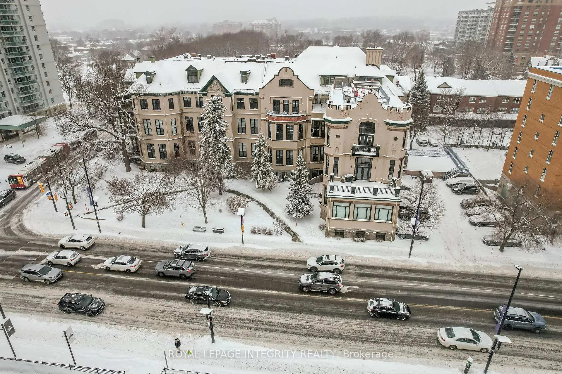 Photo 1 of Unit 401, 589 Rideau Street, Ottawa, Lower Town — HOMEH