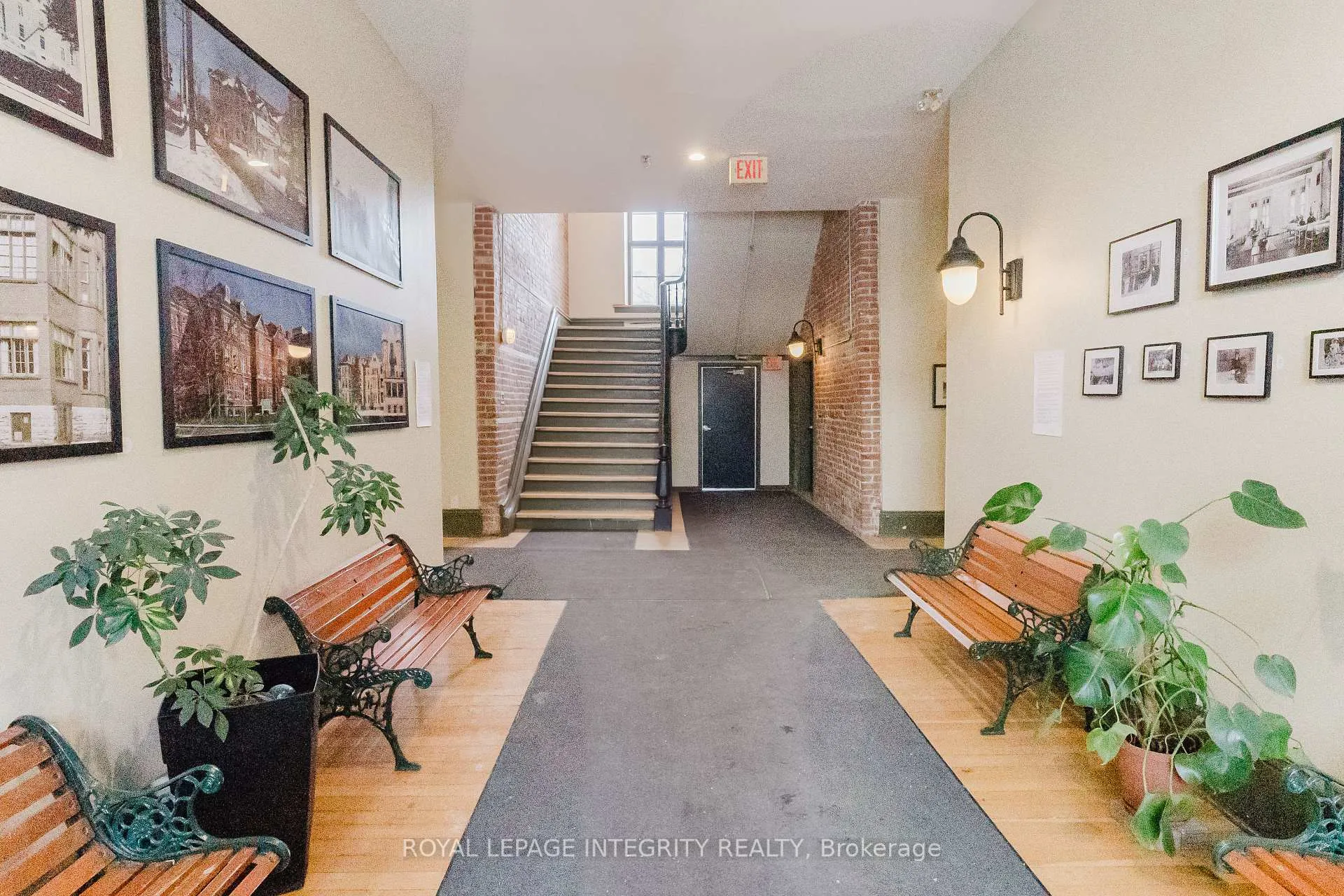 Photo 3 of Unit 401, 589 Rideau Street, Ottawa, Lower Town — HOMEH