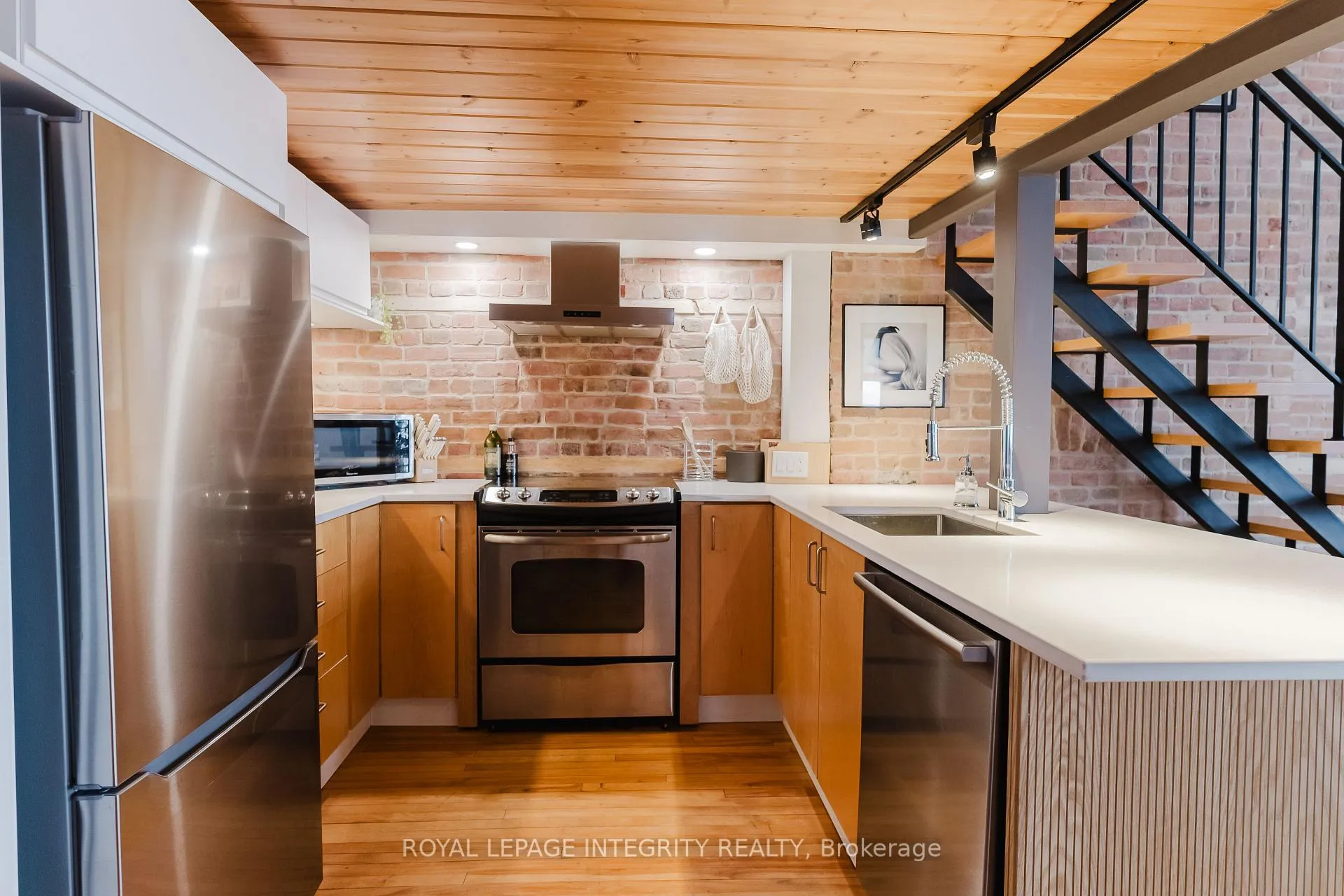 Photo 5 of Unit 401, 589 Rideau Street, Ottawa, Lower Town — HOMEH