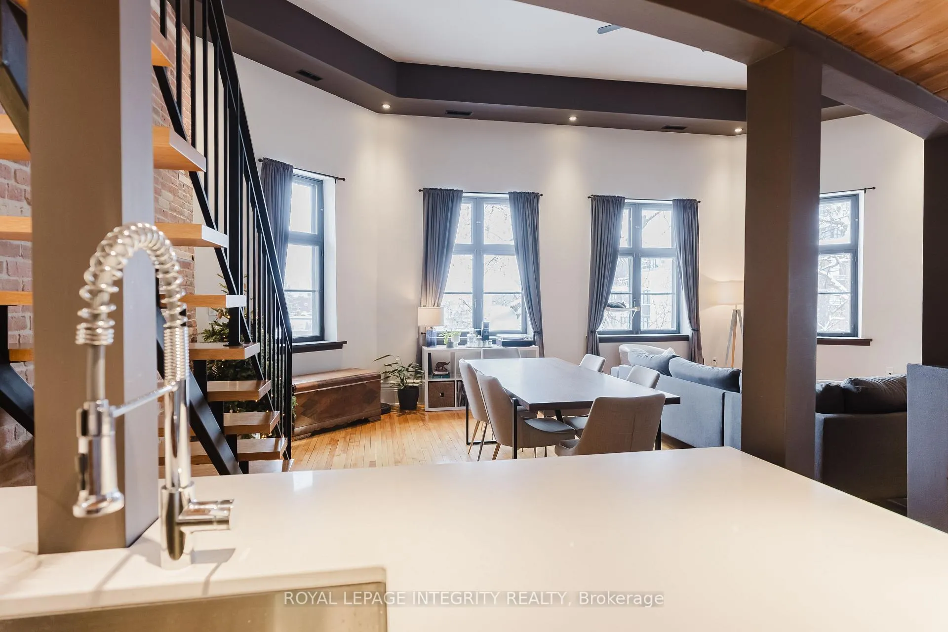 Photo 6 of Unit 401, 589 Rideau Street, Ottawa, Lower Town — HOMEH