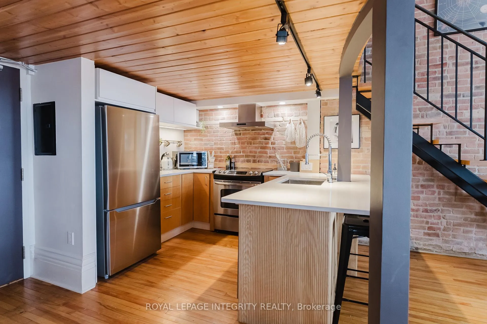 Photo 7 of Unit 401, 589 Rideau Street, Ottawa, Lower Town — HOMEH