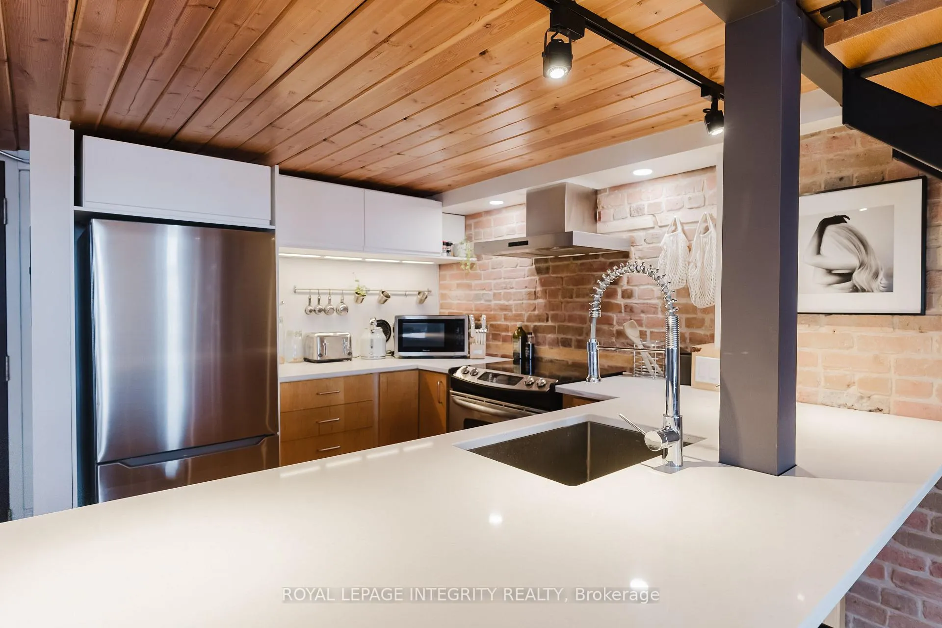 Photo 8 of Unit 401, 589 Rideau Street, Ottawa, Lower Town — HOMEH