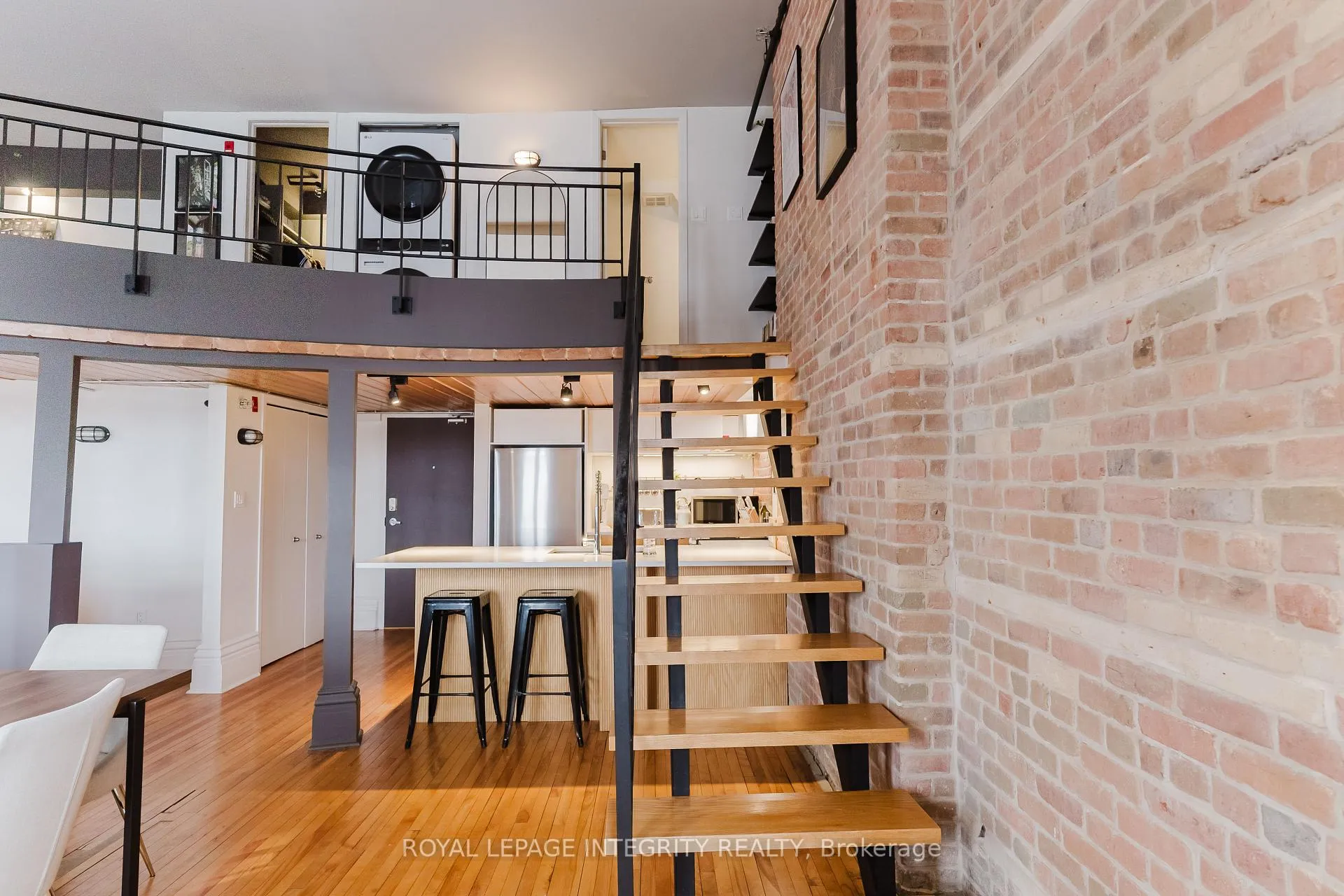 Photo 15 of Unit 401, 589 Rideau Street, Ottawa, Lower Town — HOMEH