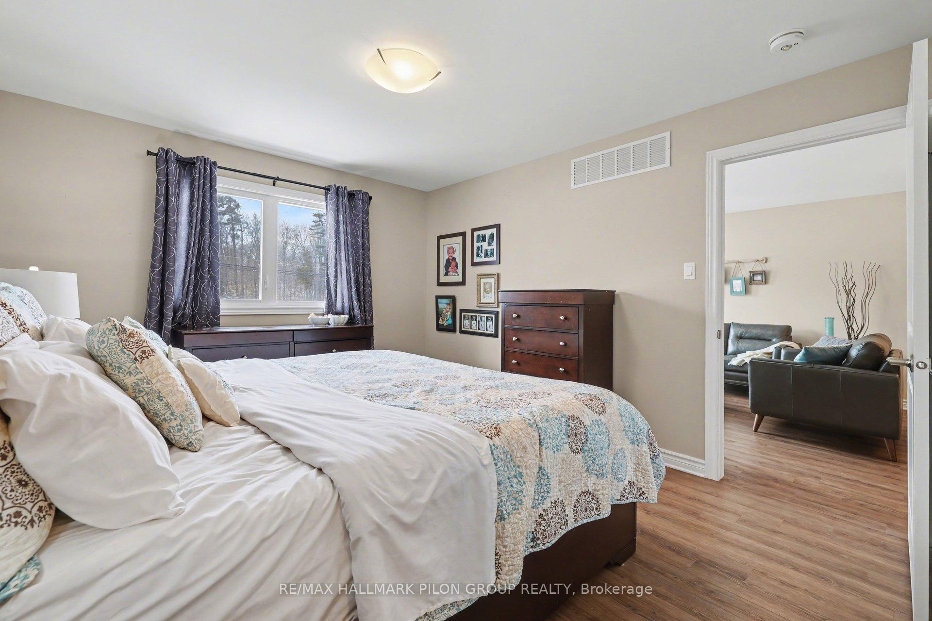 Photo 10 of 4 Morgan Clouthier Way, Arnprior, Arnprior — HOMEH