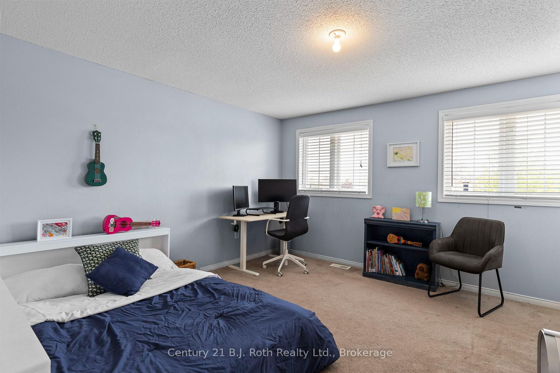 Photo 18 of 33 Courtney Crescent, Barrie, Painswick South — HOMEH