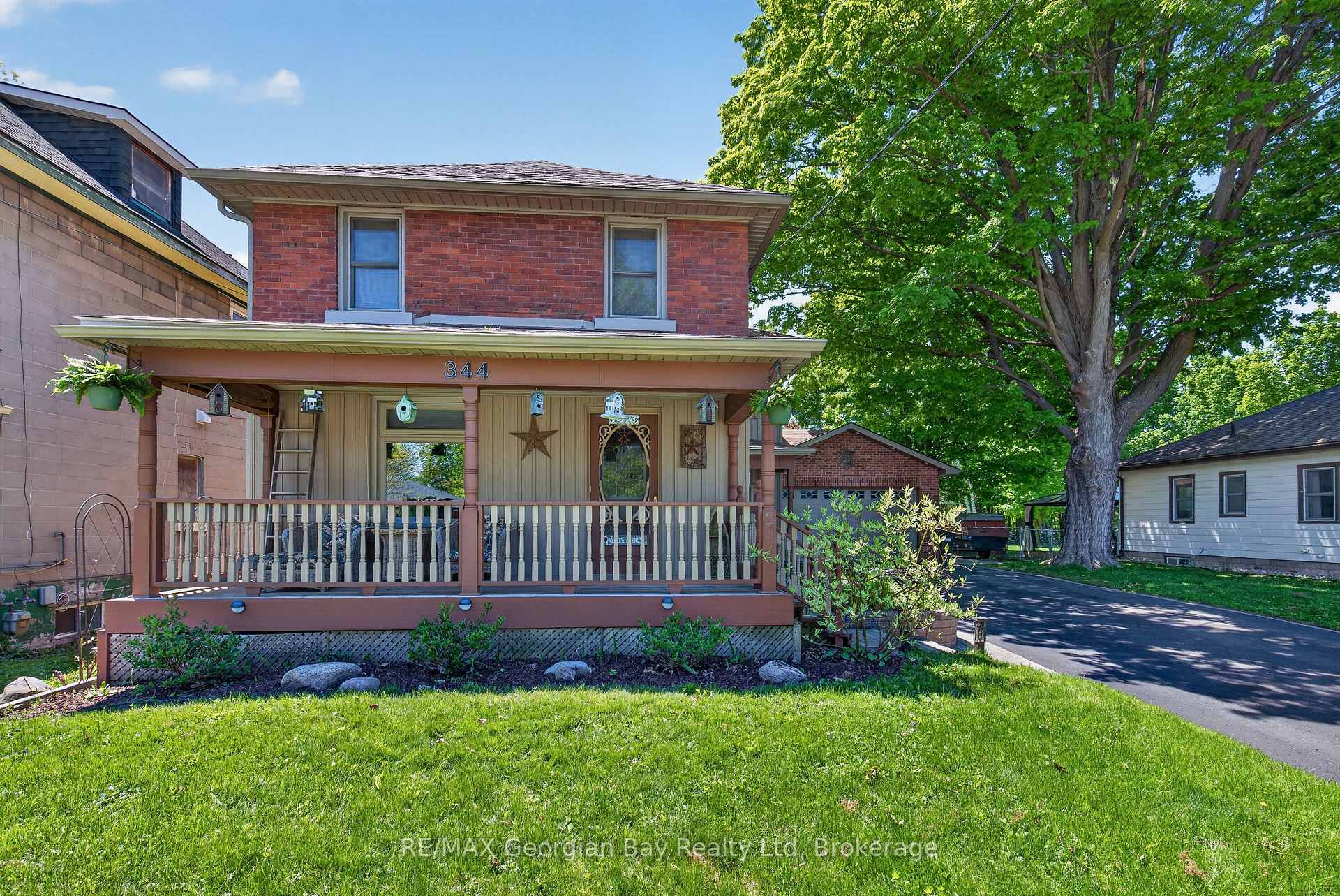 Photo 2 of 344 Fourth Street, Midland — HOMEH
