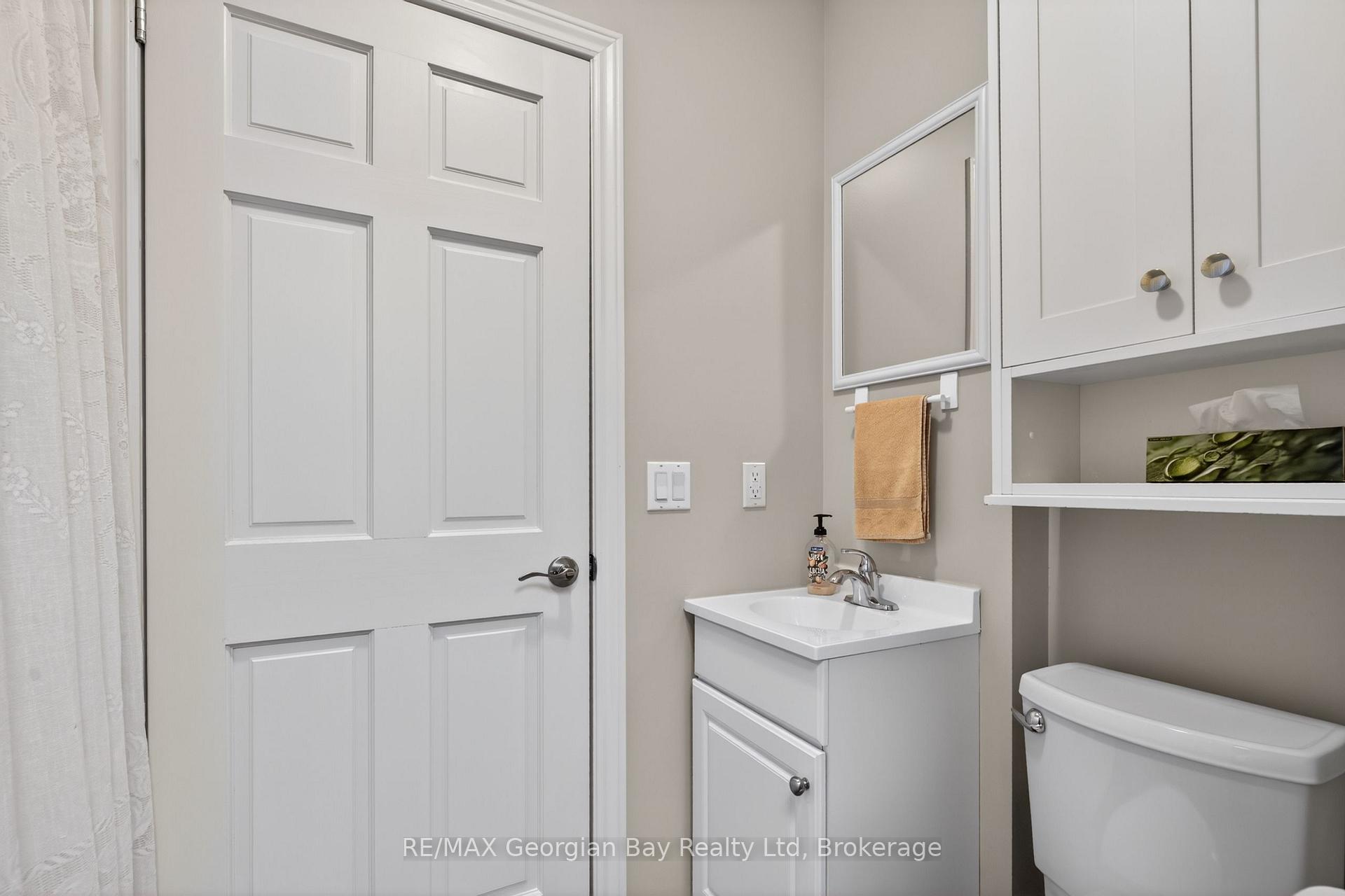 Photo 17 of 344 Fourth Street, Midland — HOMEH