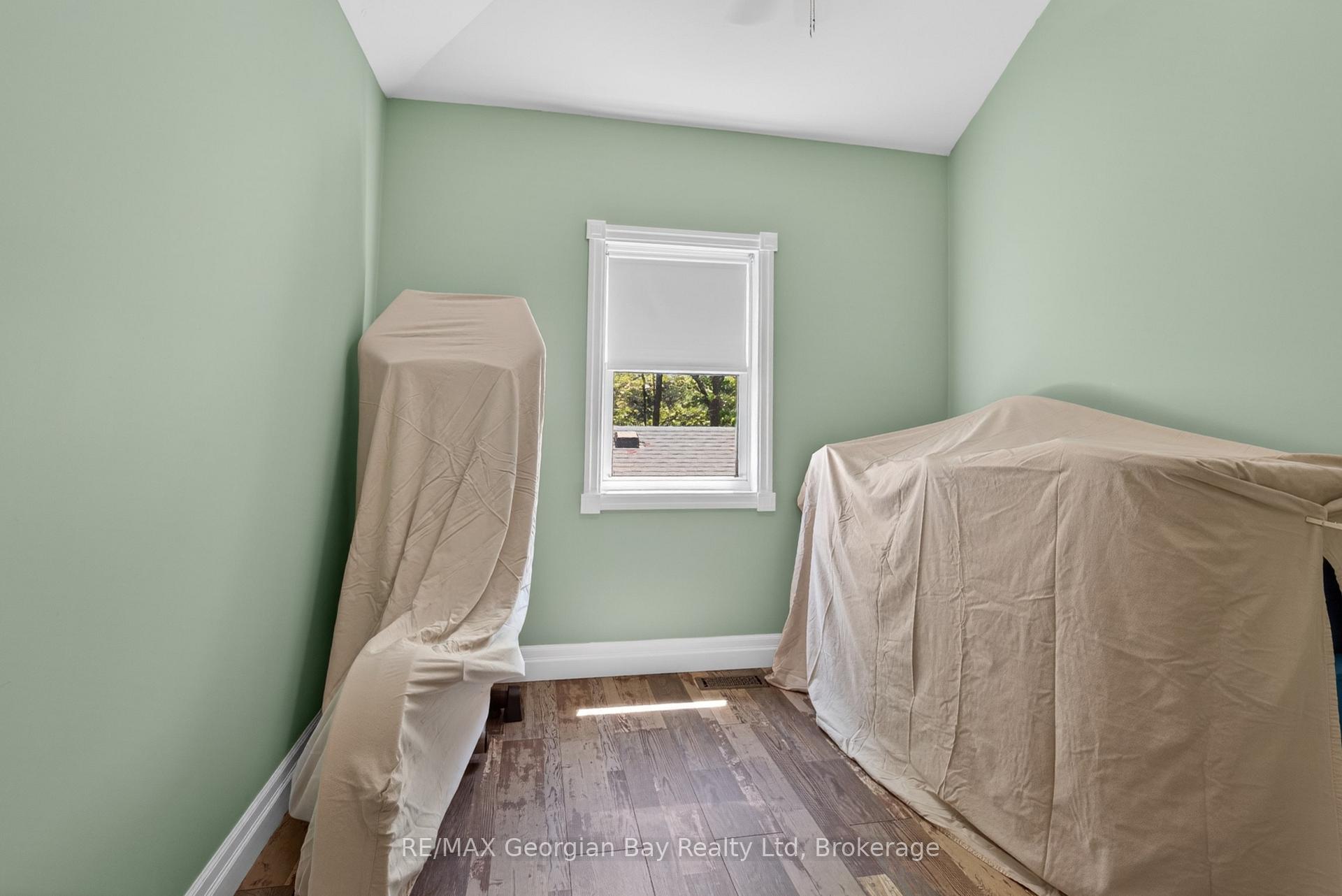 Photo 28 of 344 Fourth Street, Midland — HOMEH