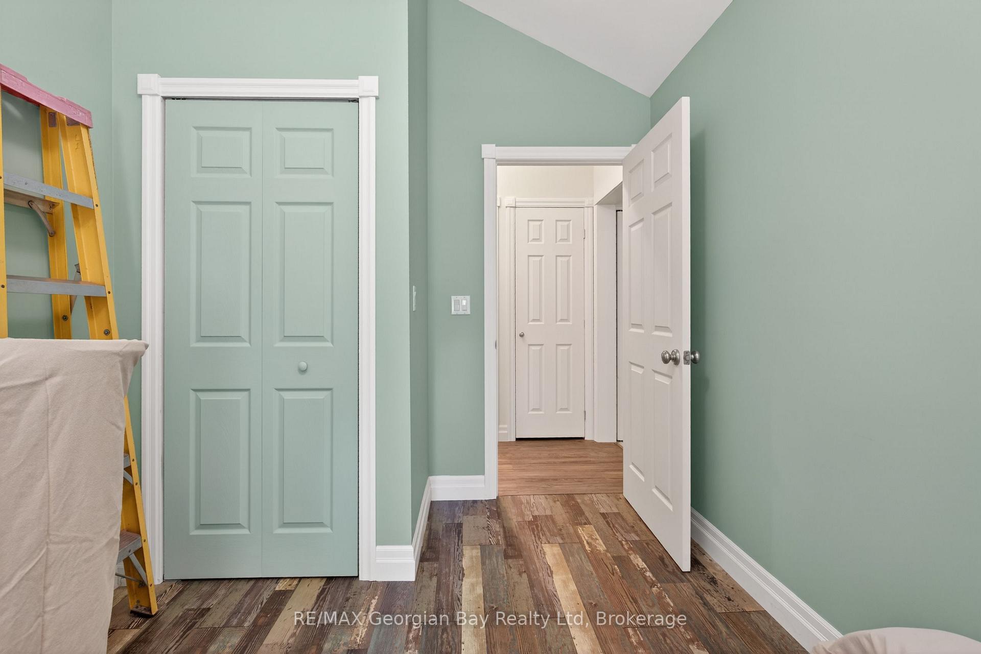 Photo 29 of 344 Fourth Street, Midland — HOMEH