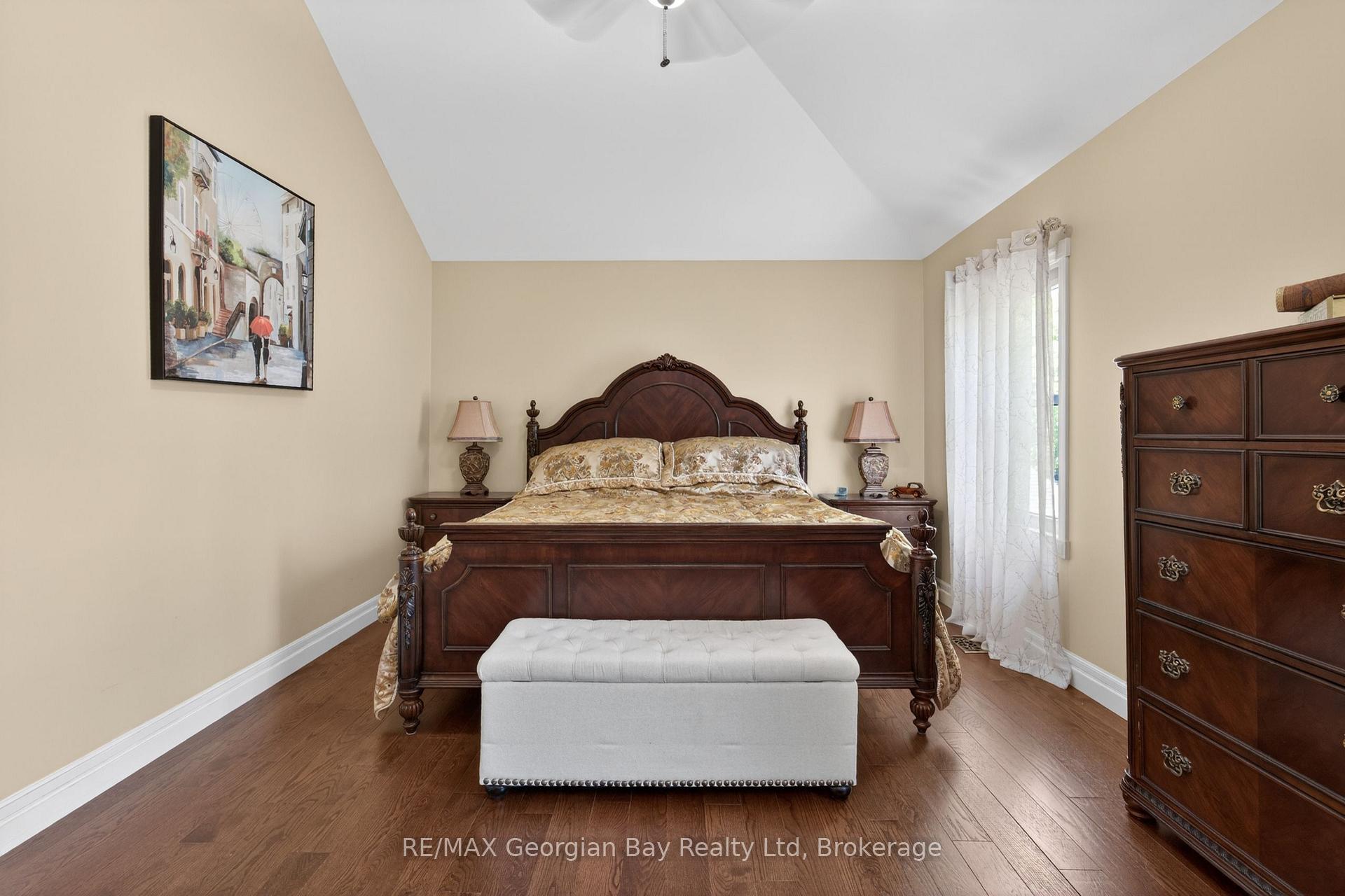 Photo 31 of 344 Fourth Street, Midland — HOMEH