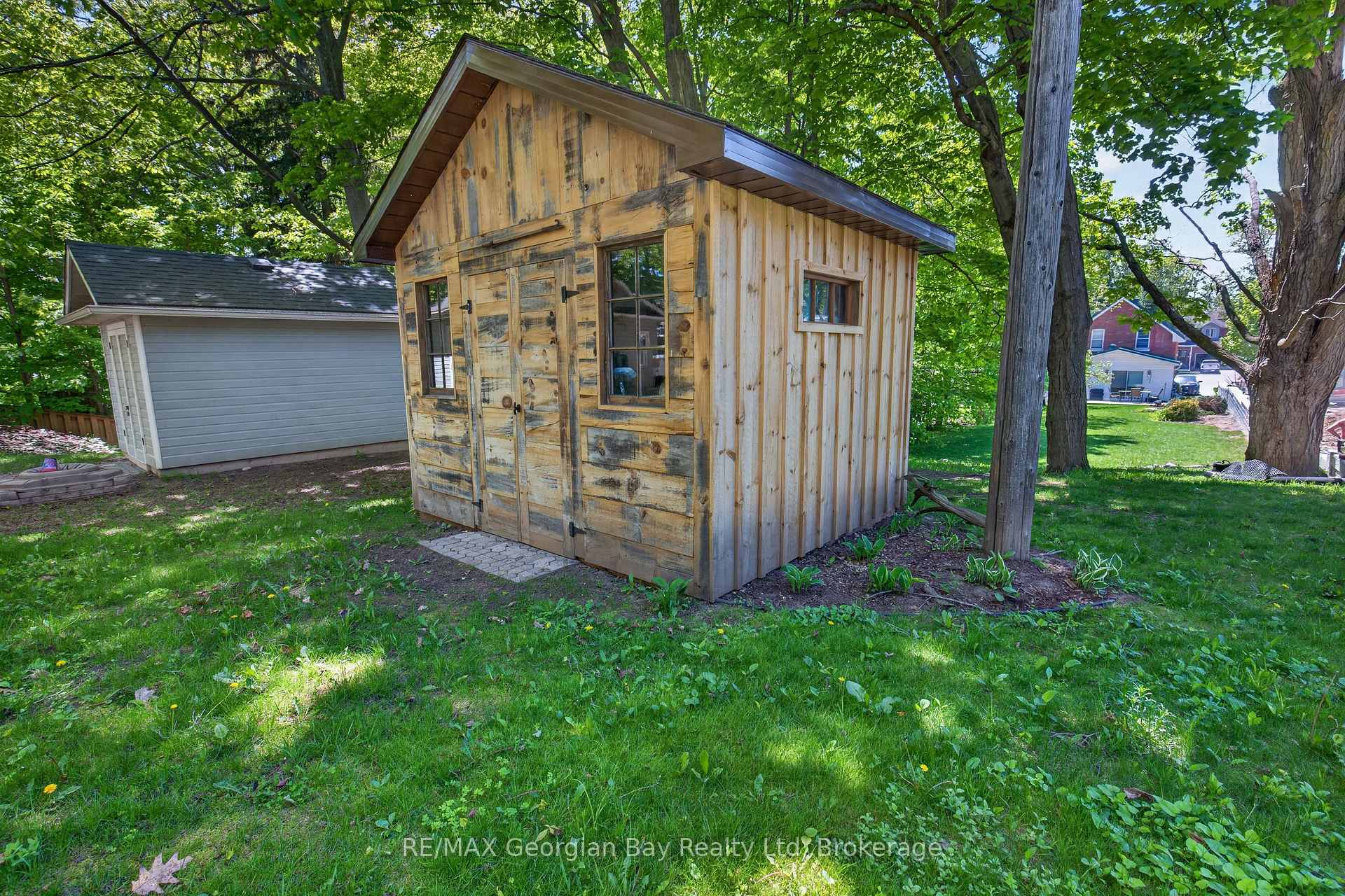 Photo 41 of 344 Fourth Street, Midland — HOMEH