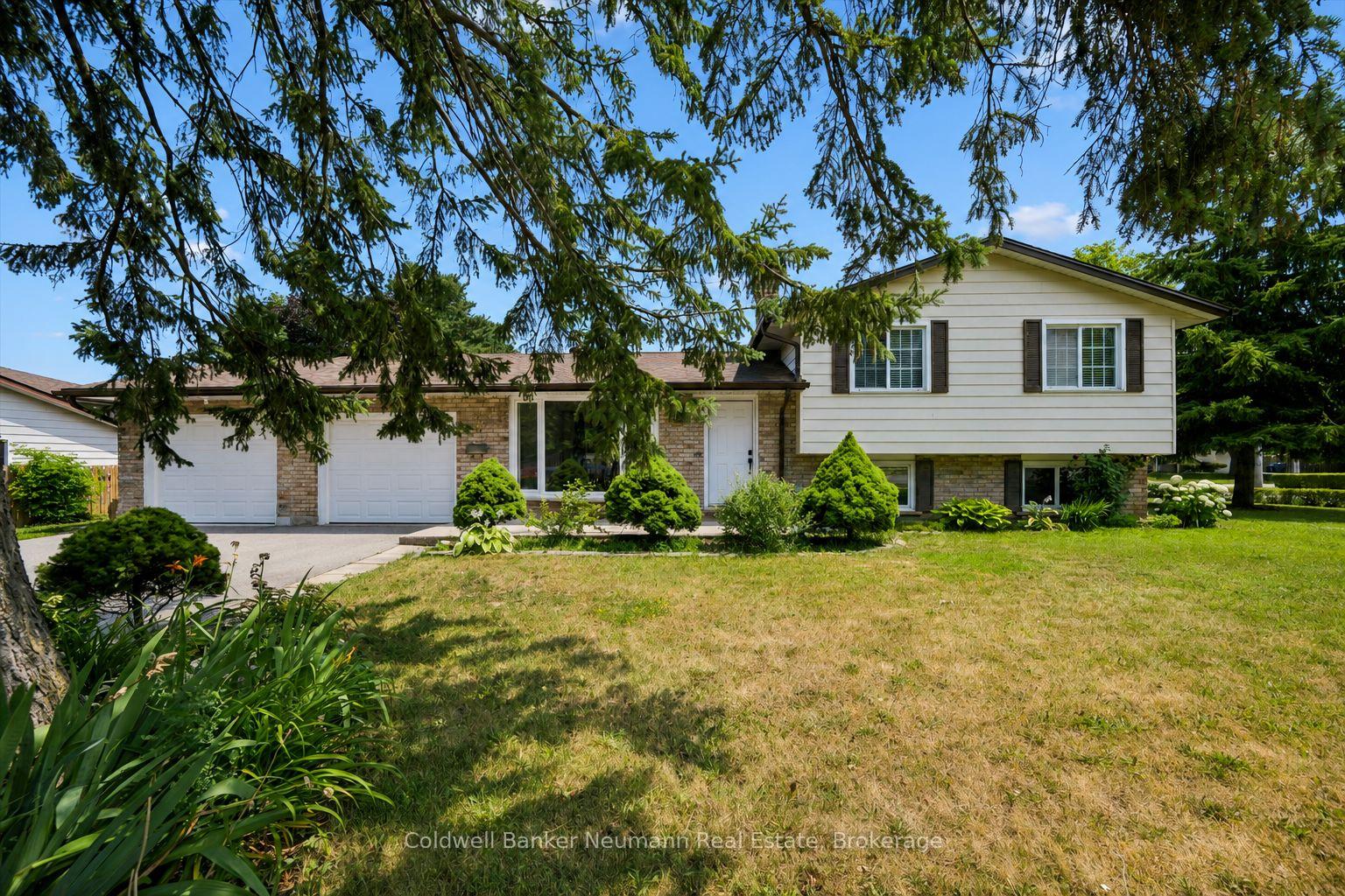 Front of 3 Meadow Crescent