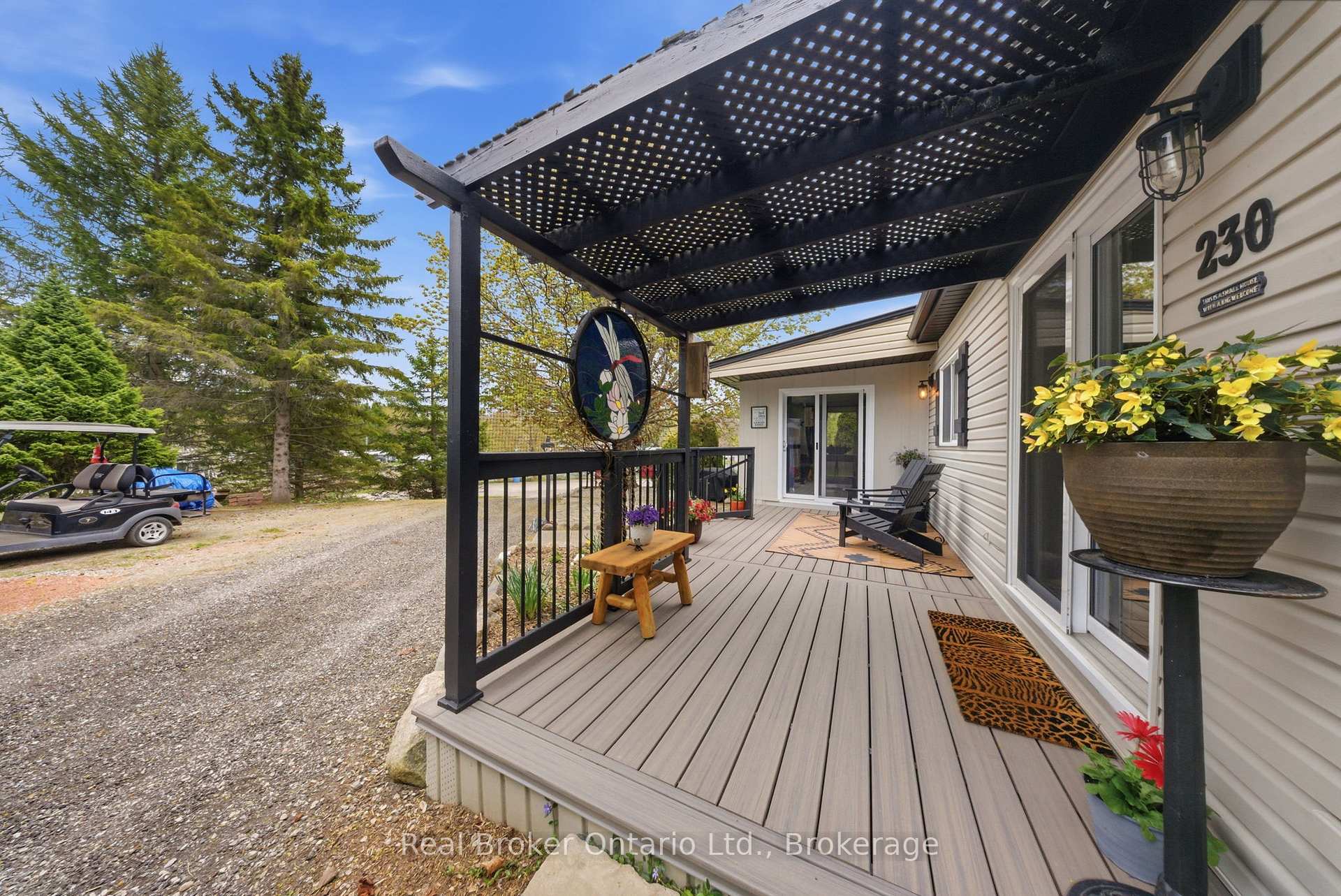Photo 4 of 230 Mountain Ash Road, North Dumfries, Ayr — HOMEH
