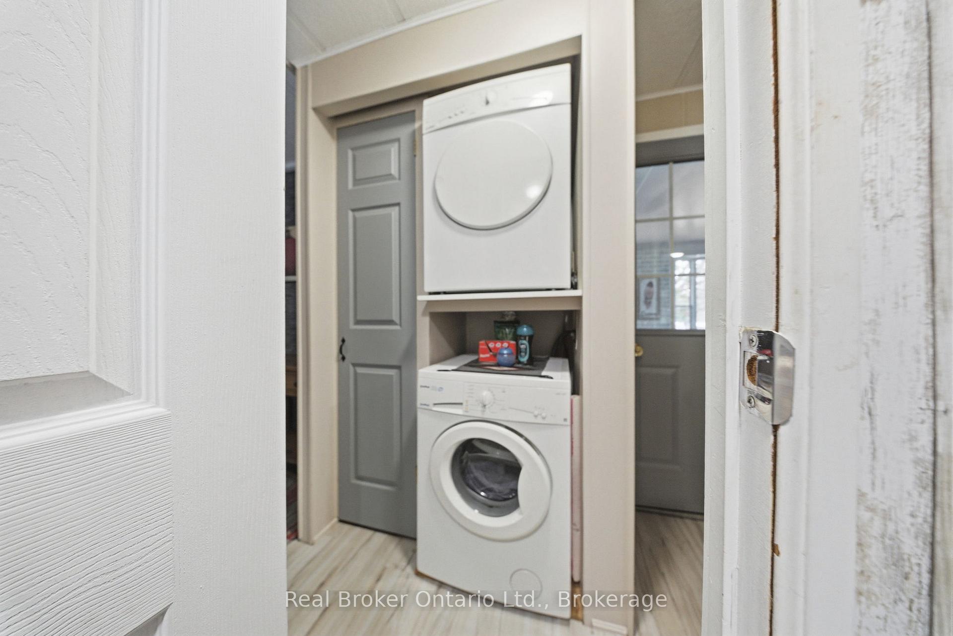 Photo 10 of 230 Mountain Ash Road, North Dumfries, Ayr — HOMEH