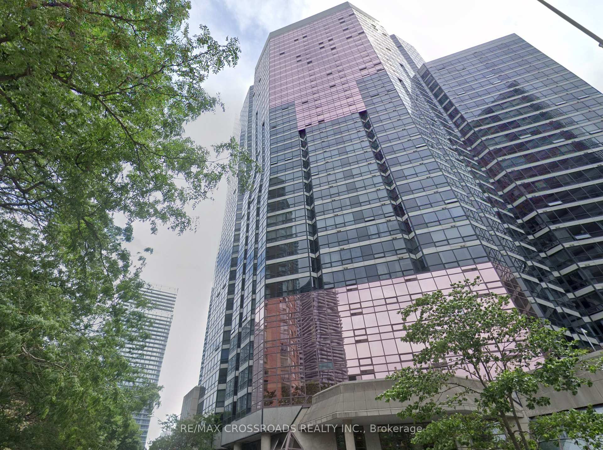 Photo 1 of Unit Ph02, 1001 Bay Street, Toronto, Bay Street Corridor — HOMEH
