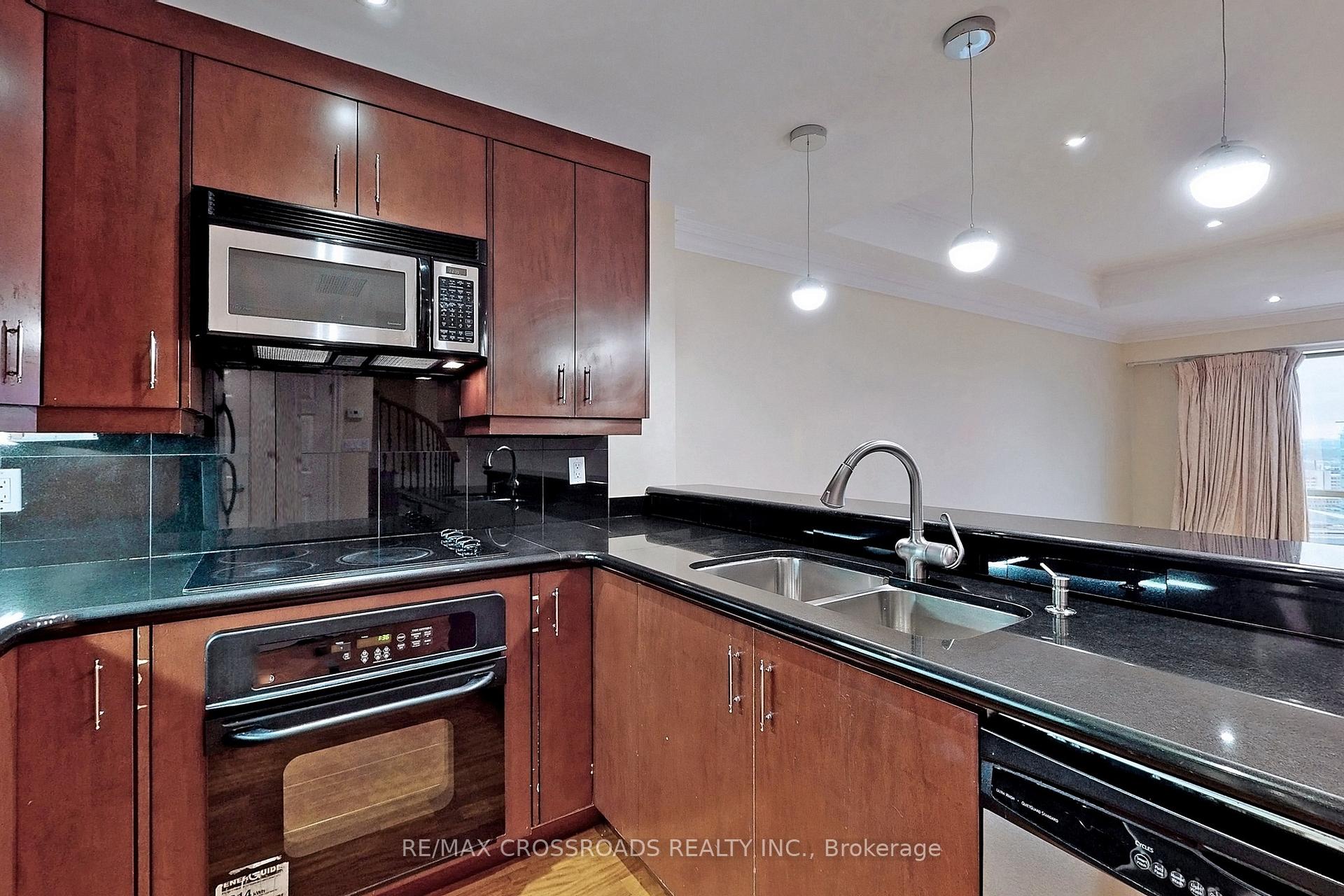 Photo 15 of Unit Ph02, 1001 Bay Street, Toronto, Bay Street Corridor — HOMEH