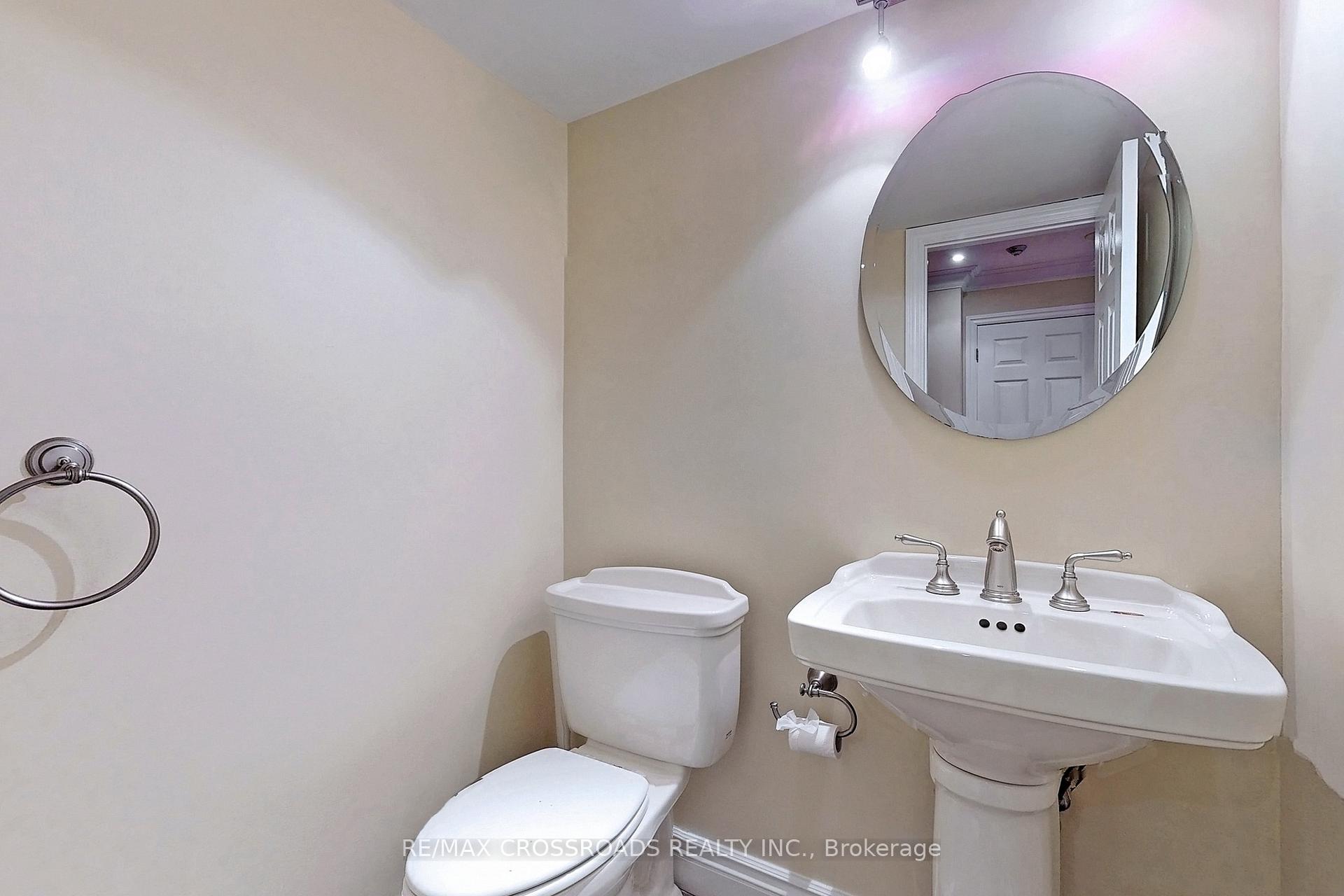 Photo 17 of Unit Ph02, 1001 Bay Street, Toronto, Bay Street Corridor — HOMEH