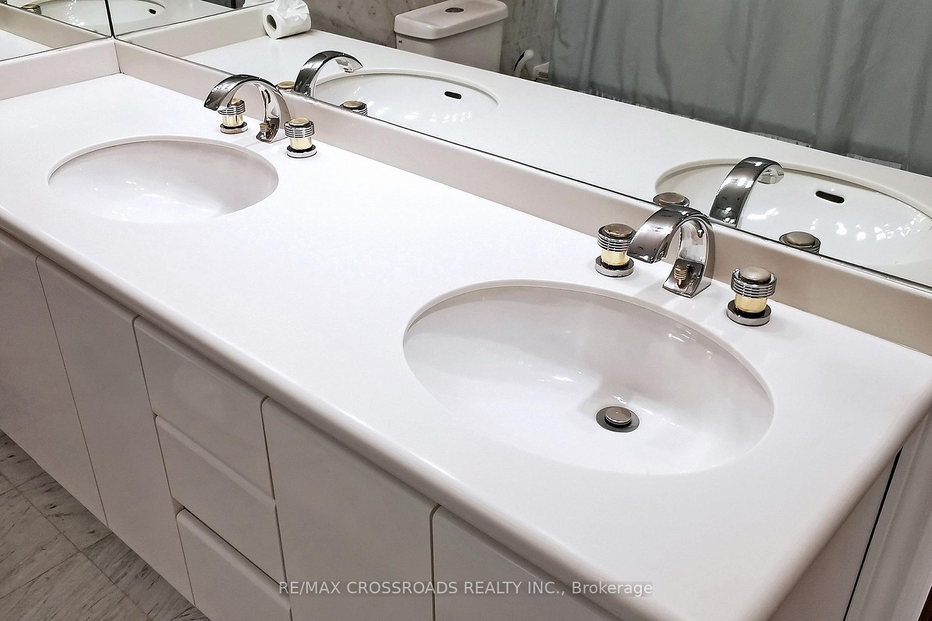 Photo 27 of Unit Ph02, 1001 Bay Street, Toronto, Bay Street Corridor — HOMEH