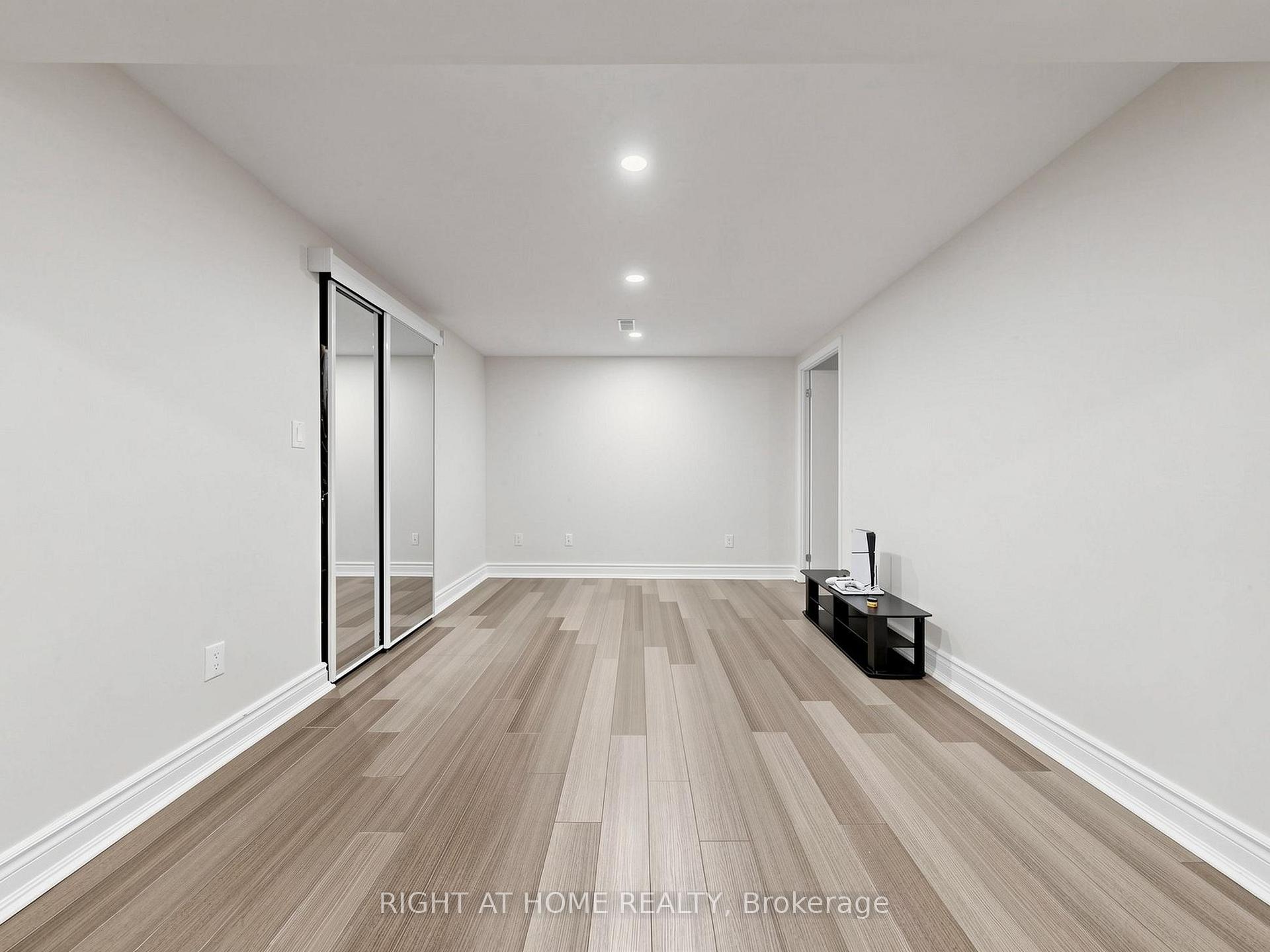 Photo 39 of 59 Terra Road, Vaughan, East Woodbridge — HOMEH