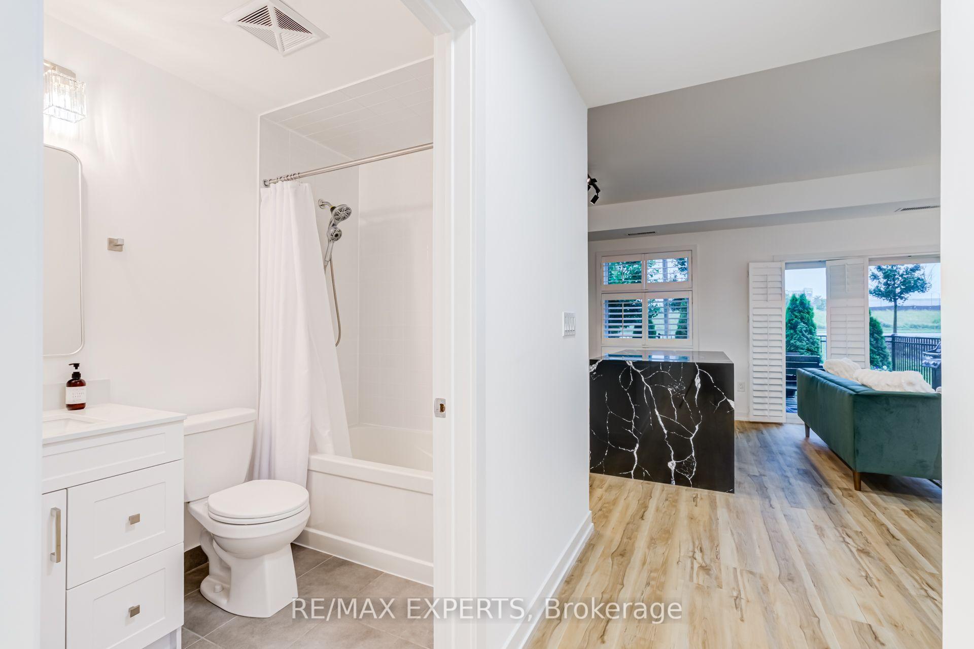 Photo 8 of Unit 121, 555 William Graham Drive, Aurora, Rural Aurora — HOMEH