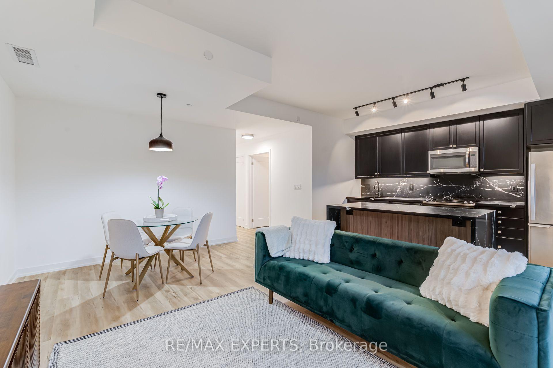Photo 16 of Unit 121, 555 William Graham Drive, Aurora, Rural Aurora — HOMEH