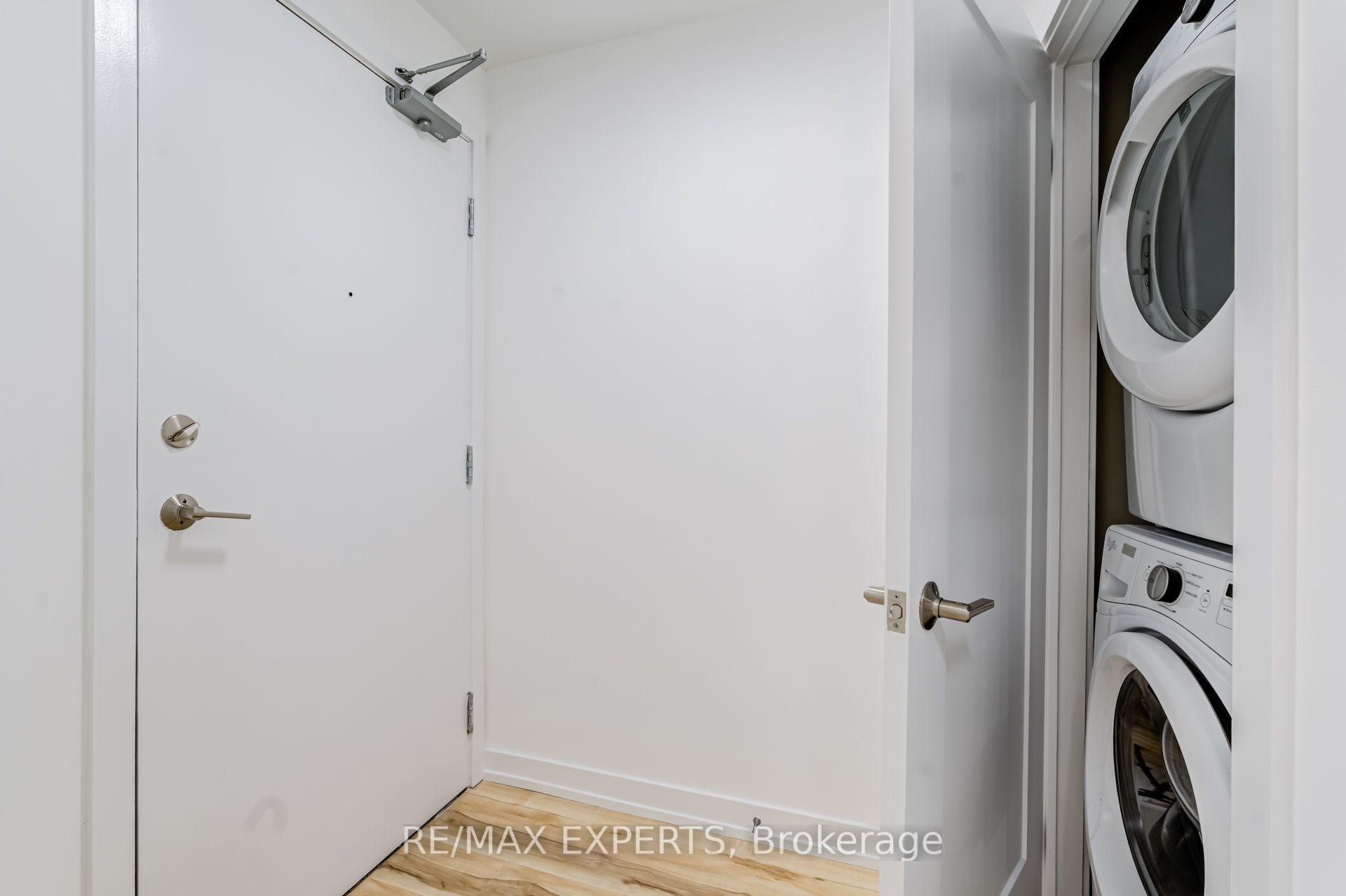 Photo 23 of Unit 121, 555 William Graham Drive, Aurora, Rural Aurora — HOMEH