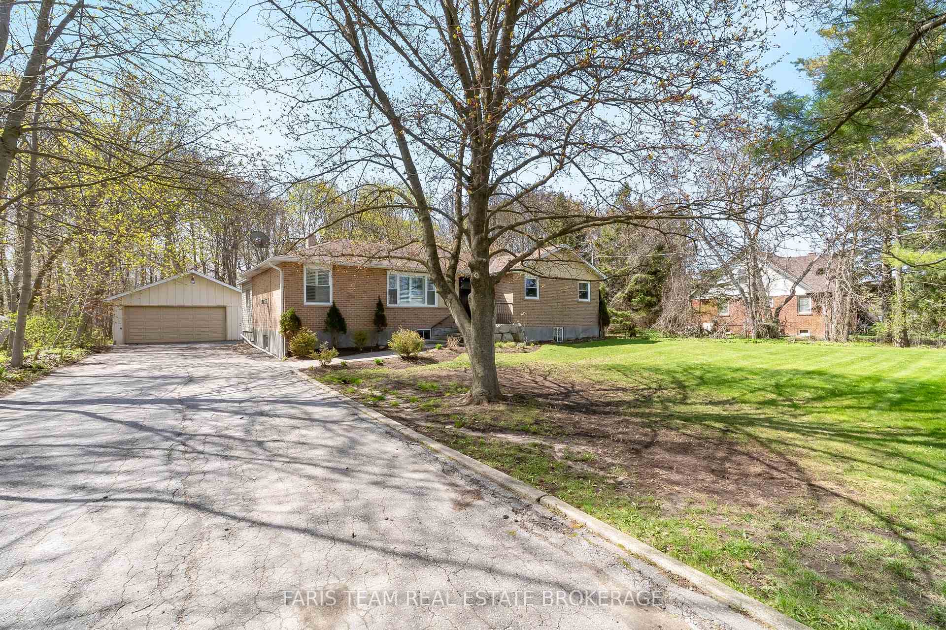 Photo 3 of 7349 County Road 14, Adjala-Tosorontio, Colgan — HOMEH
