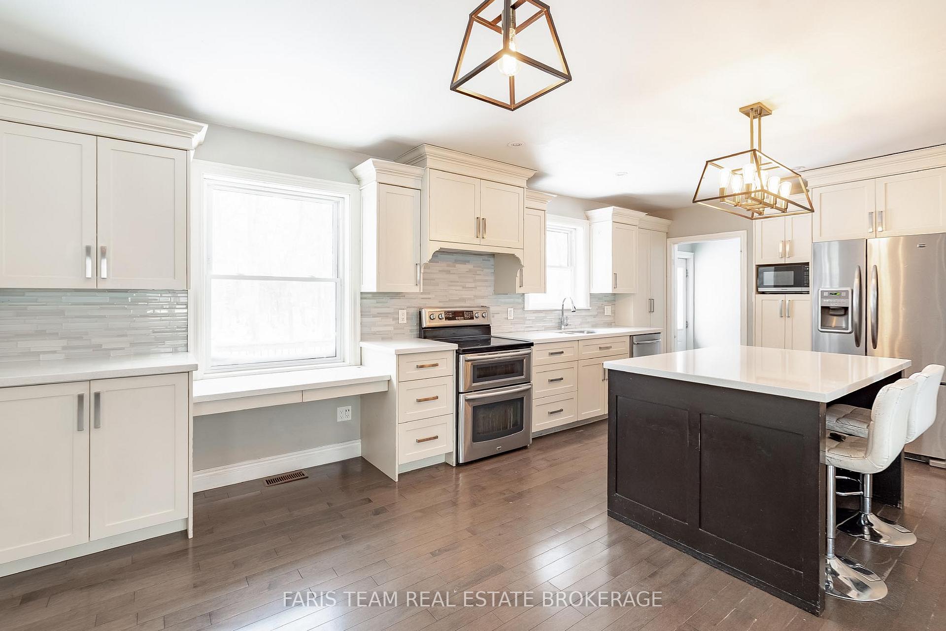 Photo 6 of 7349 County Road 14, Adjala-Tosorontio, Colgan — HOMEH