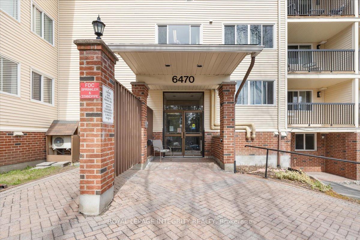 Photo 2 of Unit 207, 6470 Bilberry Drive, Ottawa, Orleans Wood — HOMEH