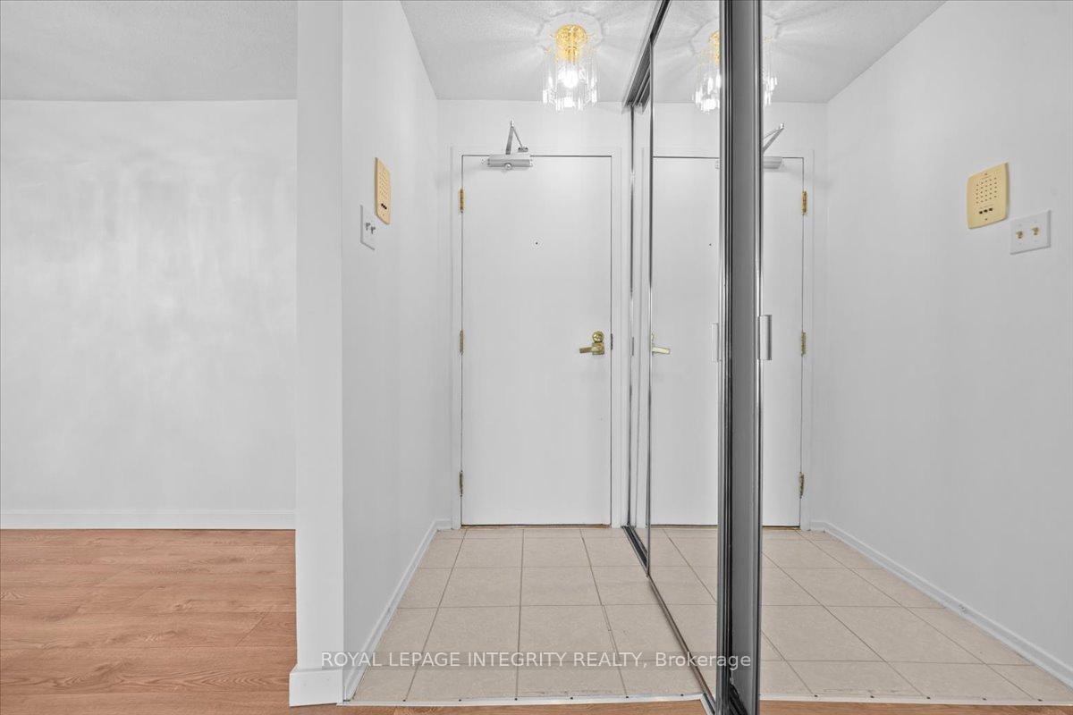 Photo 3 of Unit 207, 6470 Bilberry Drive, Ottawa, Orleans Wood — HOMEH